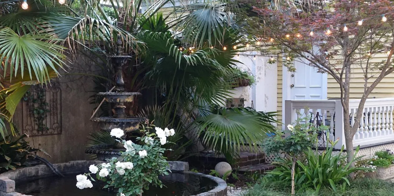 Property building in Forsyth Park Inn