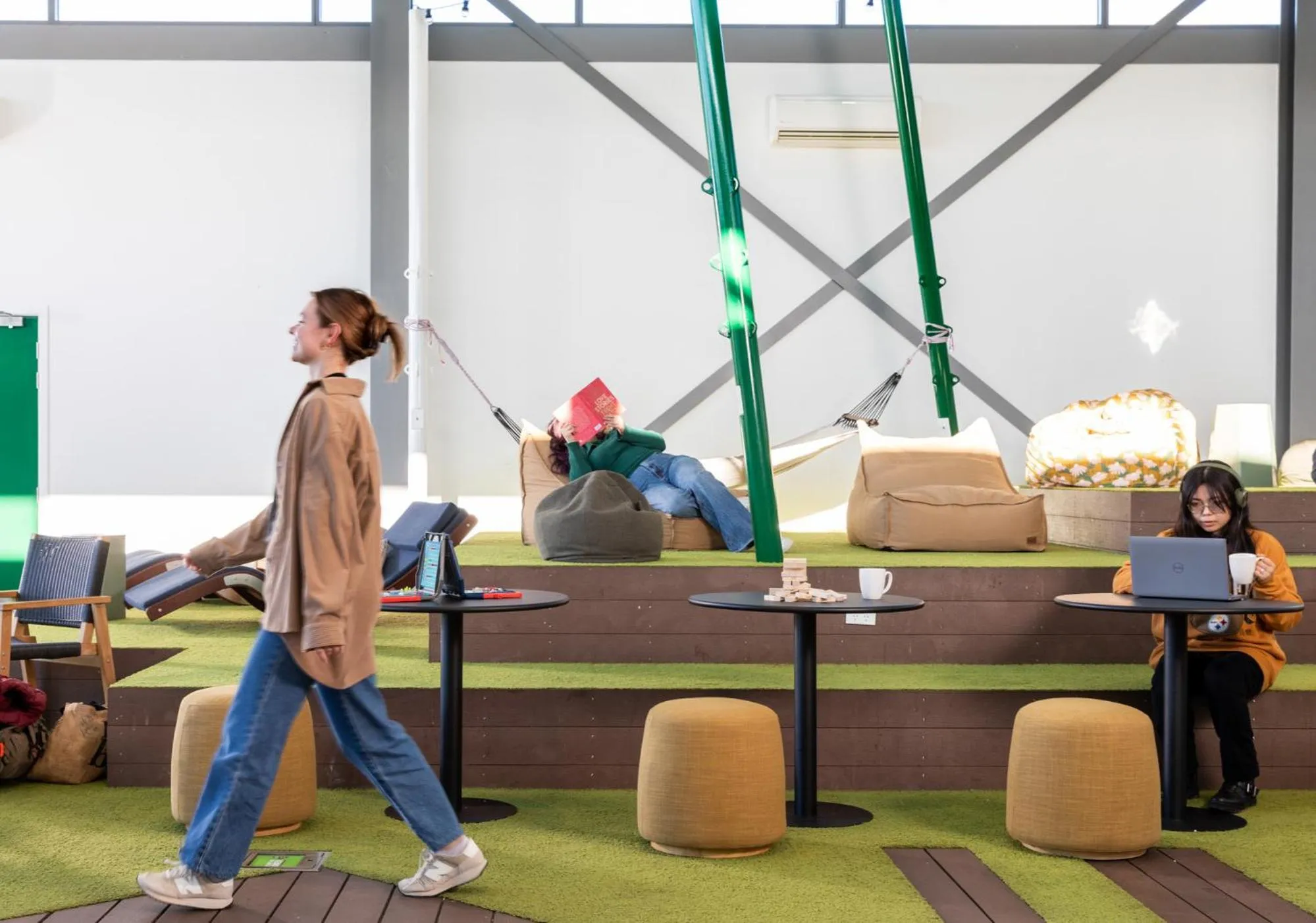 People in LyLo Christchurch Airport