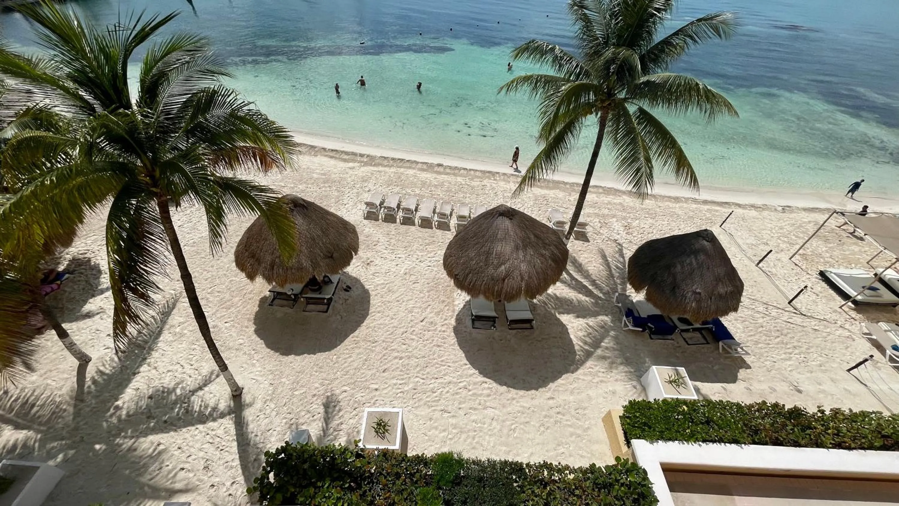 Beach in Caribbean apartment