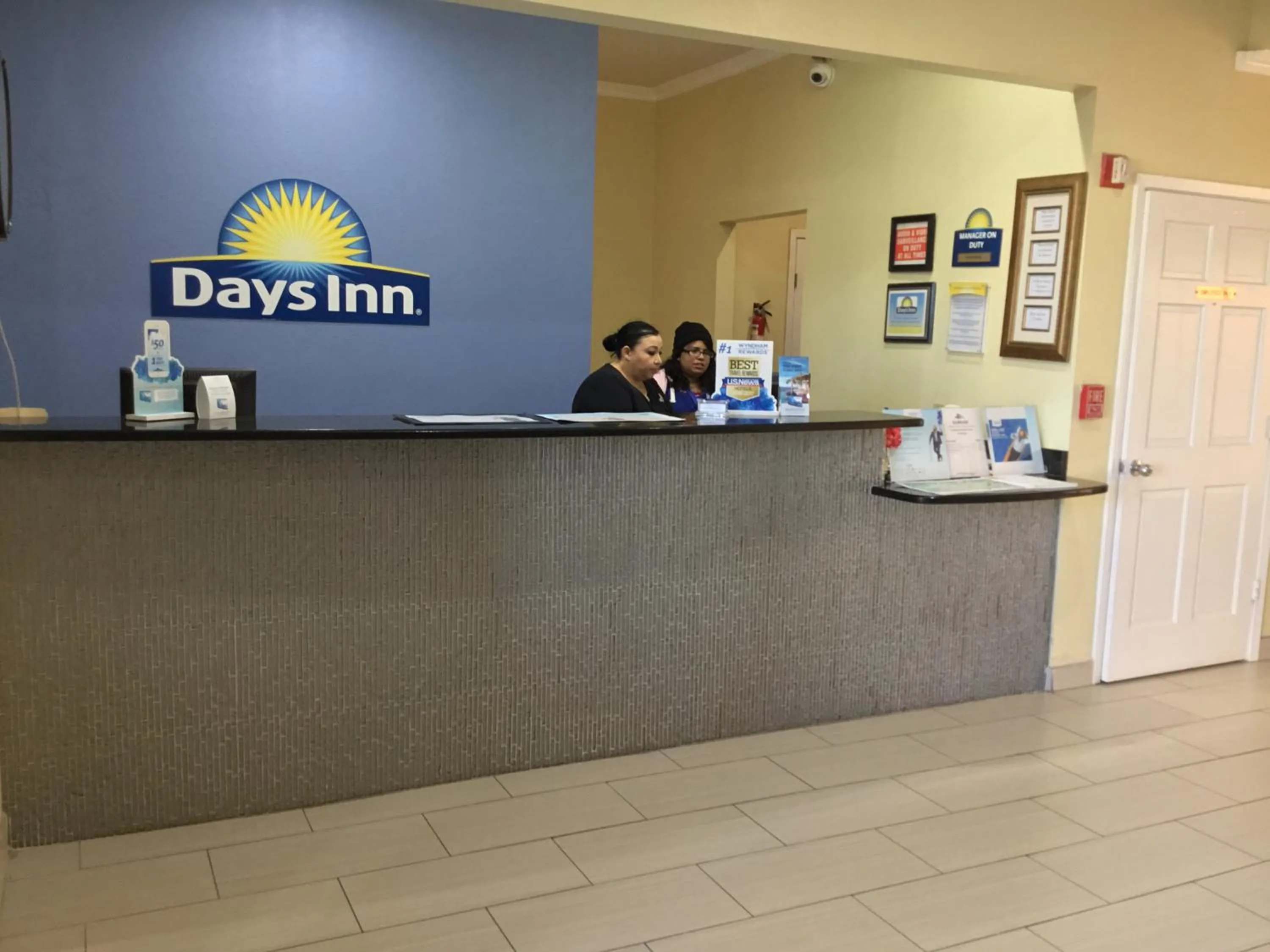 Lobby or reception in Days Inn by Wyndham Near Seaworld San Antonio