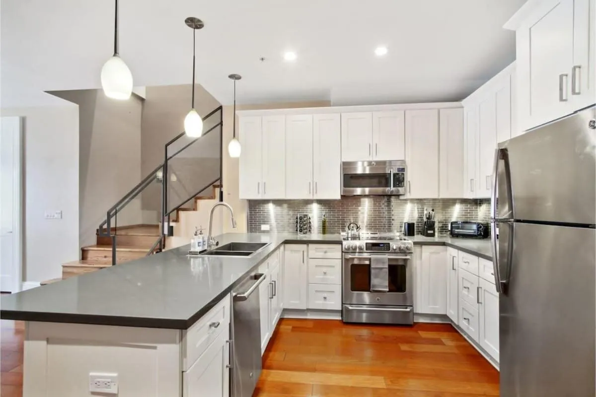 Roami at Factors Row