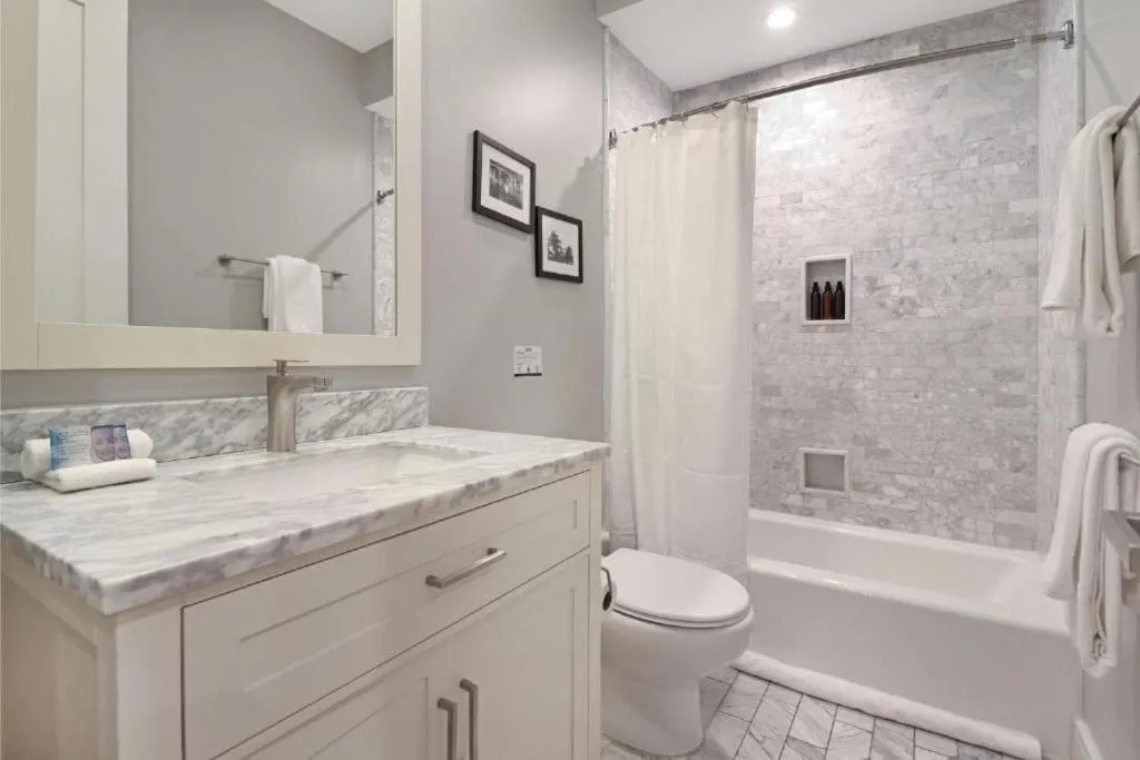 Roami at Factors Row