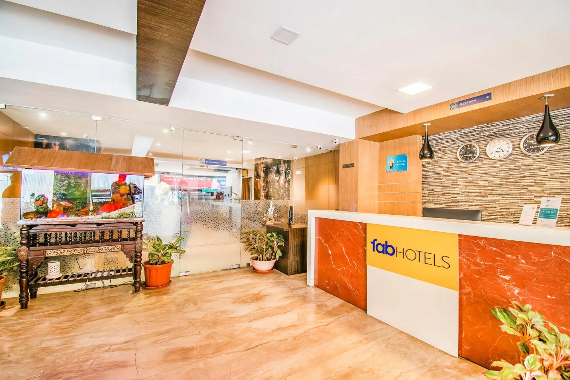 Lobby or reception in FabHotel Jansi Deluxe - Nr Gandhipuram Bus stand