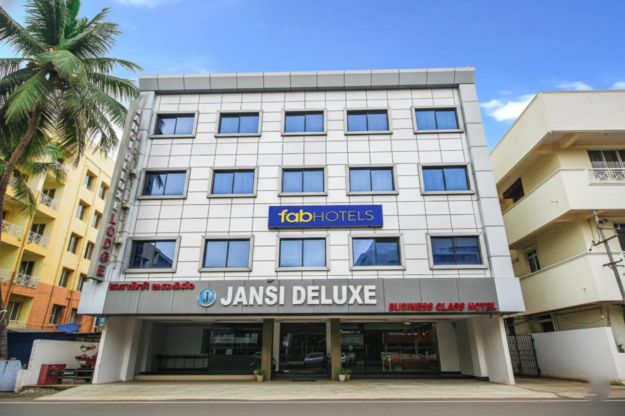 Facade/entrance in FabHotel Jansi Deluxe - Nr Gandhipuram Bus stand
