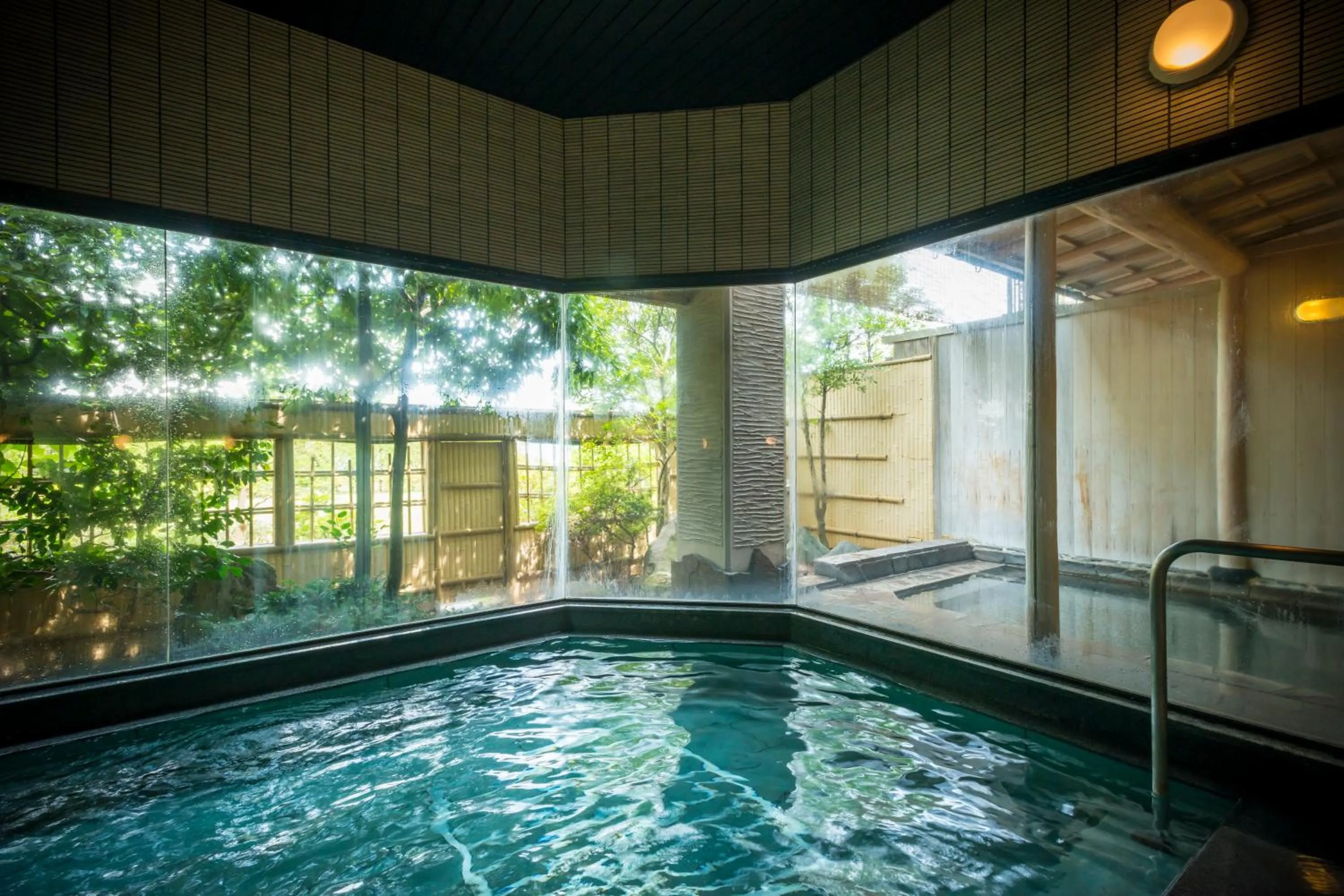 Public Bath in Kanoya Kourakuen