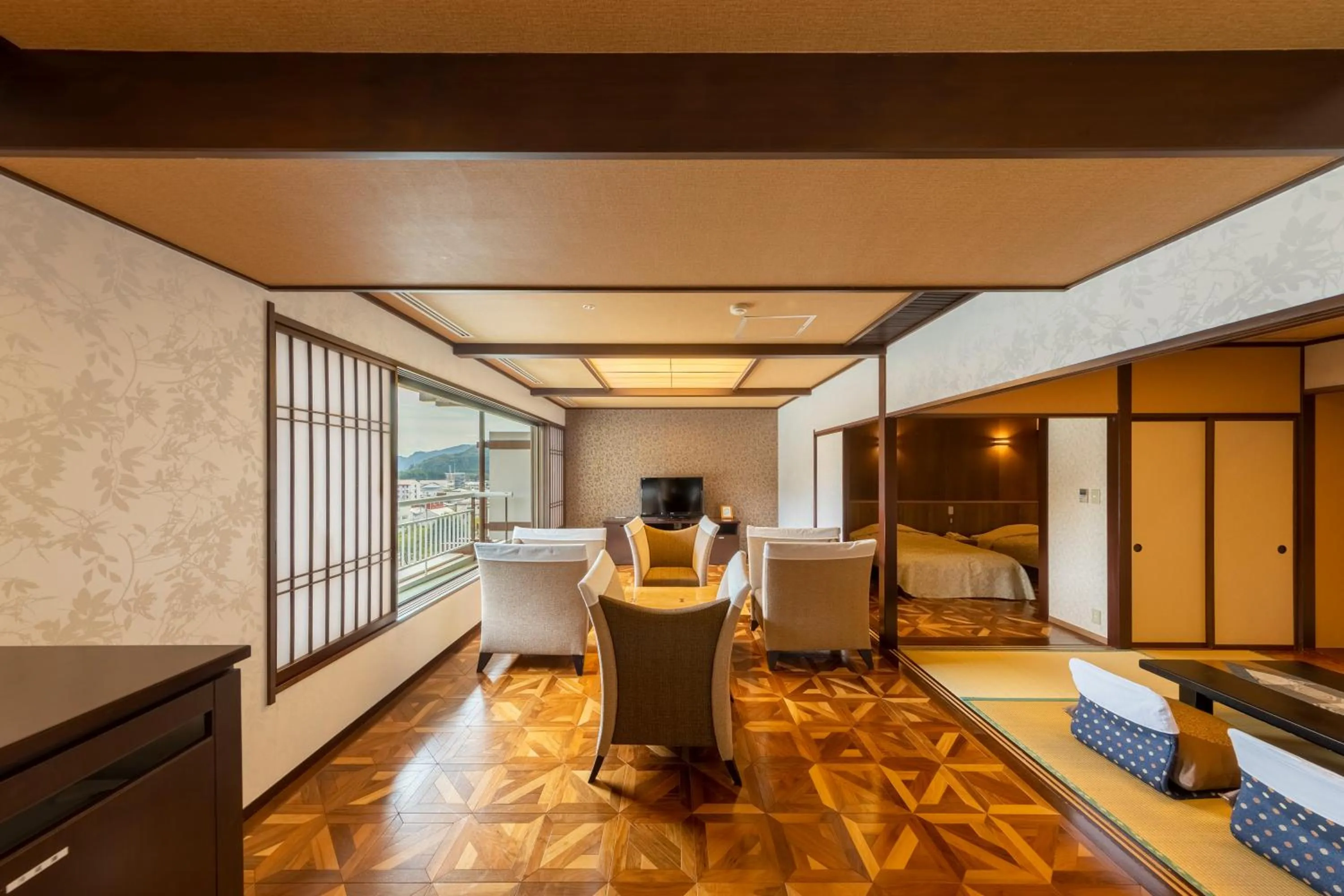 Living room, Bed in Kinugawa Hotel Mikazuki