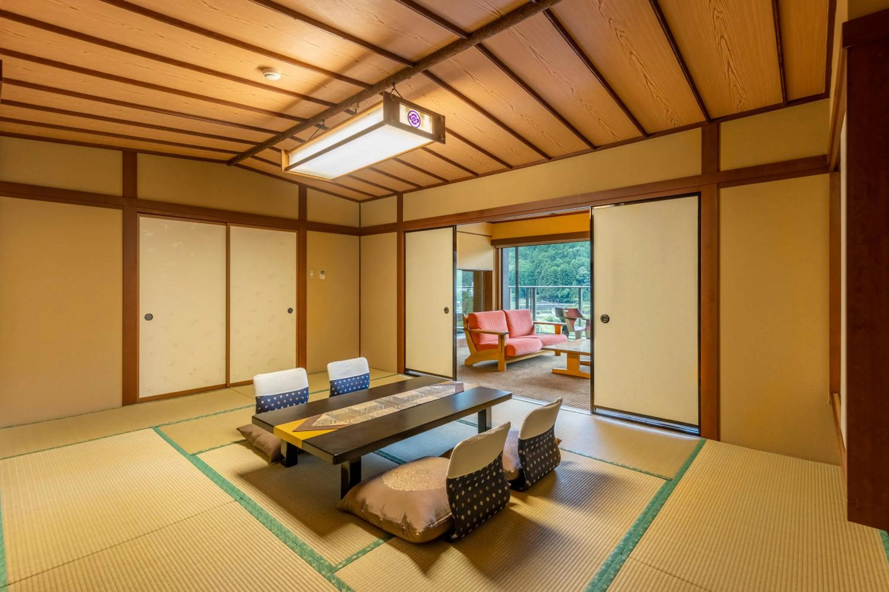 Living room in Kinugawa Hotel Mikazuki