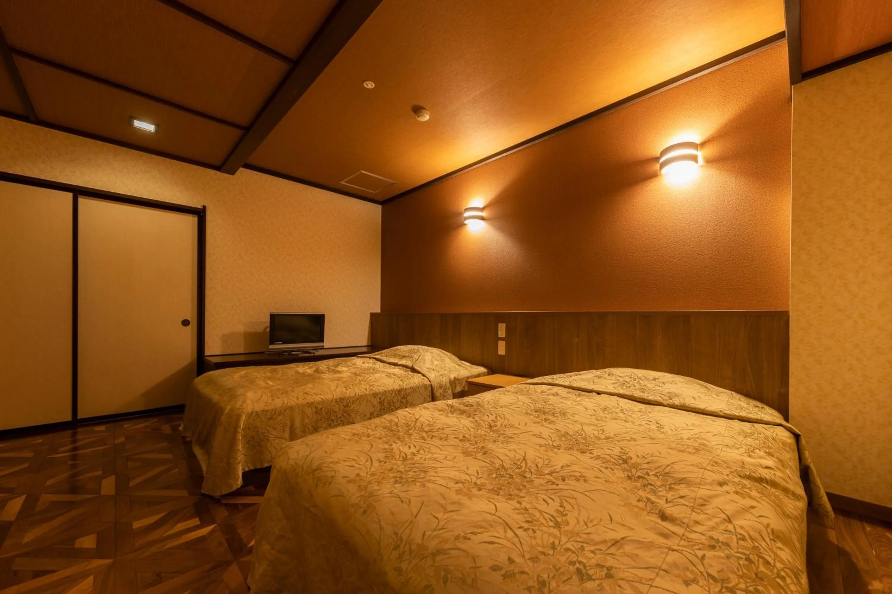 Bed in Kinugawa Hotel Mikazuki