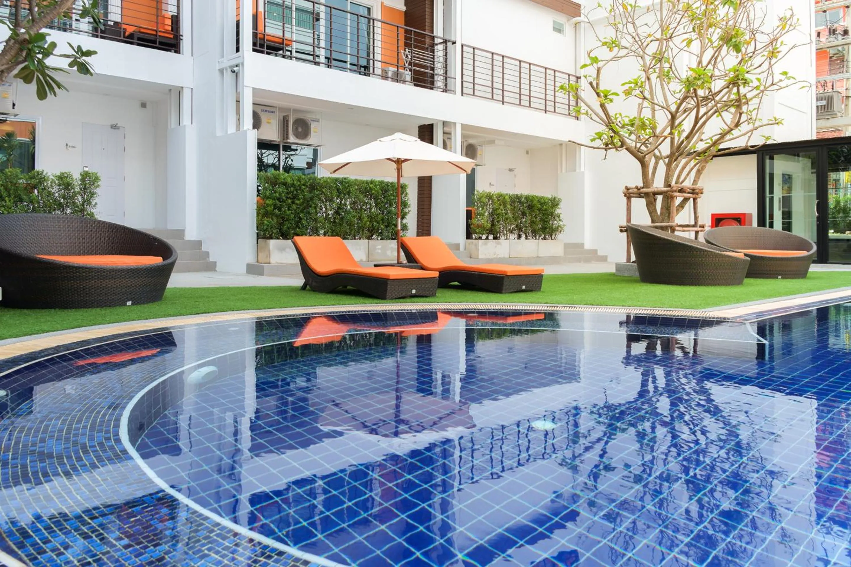 Swimming pool in FX Hotel Pattaya