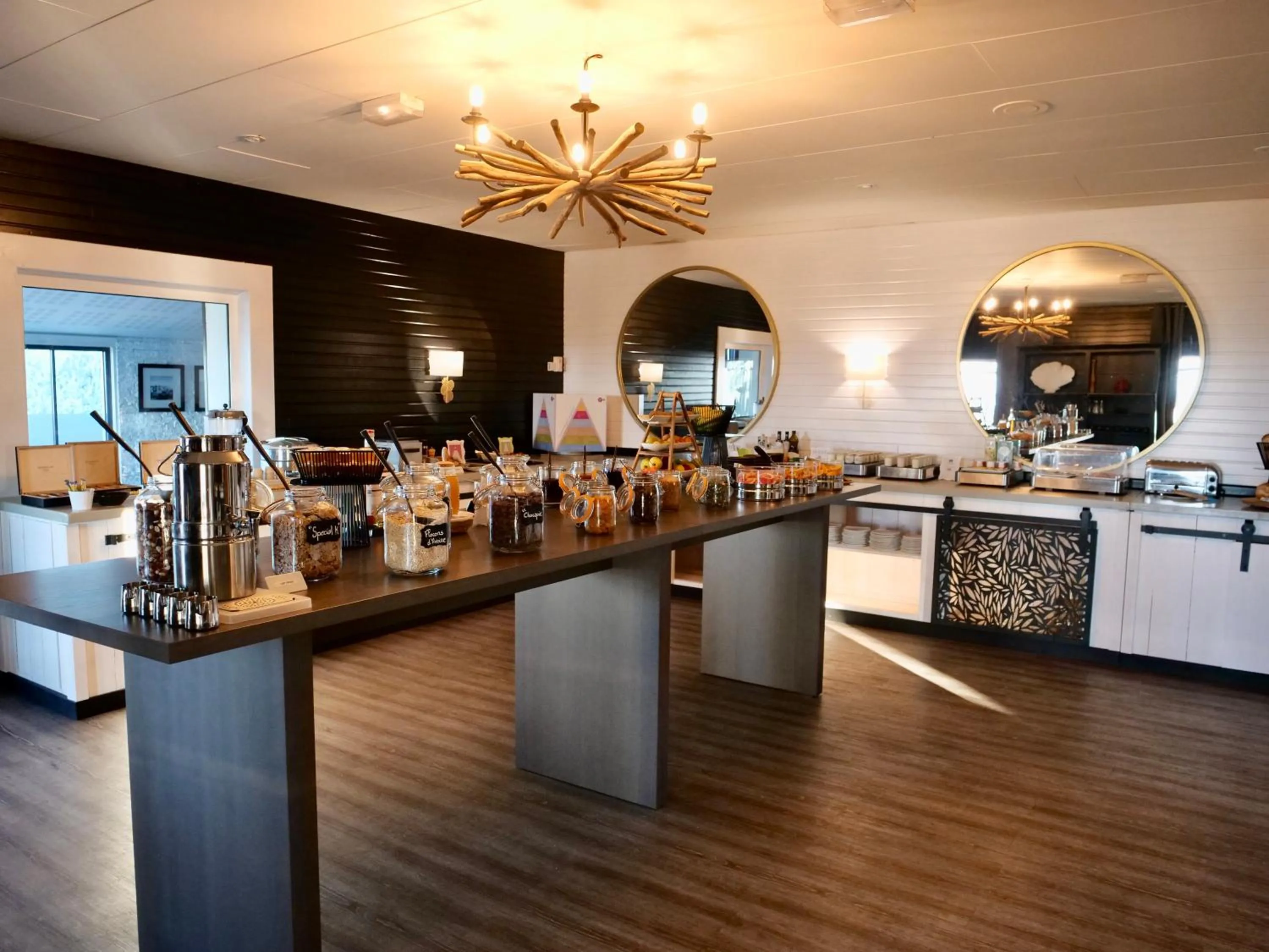 Restaurant/places to eat in Hôtel Atalante - Relais Thalasso & Spa