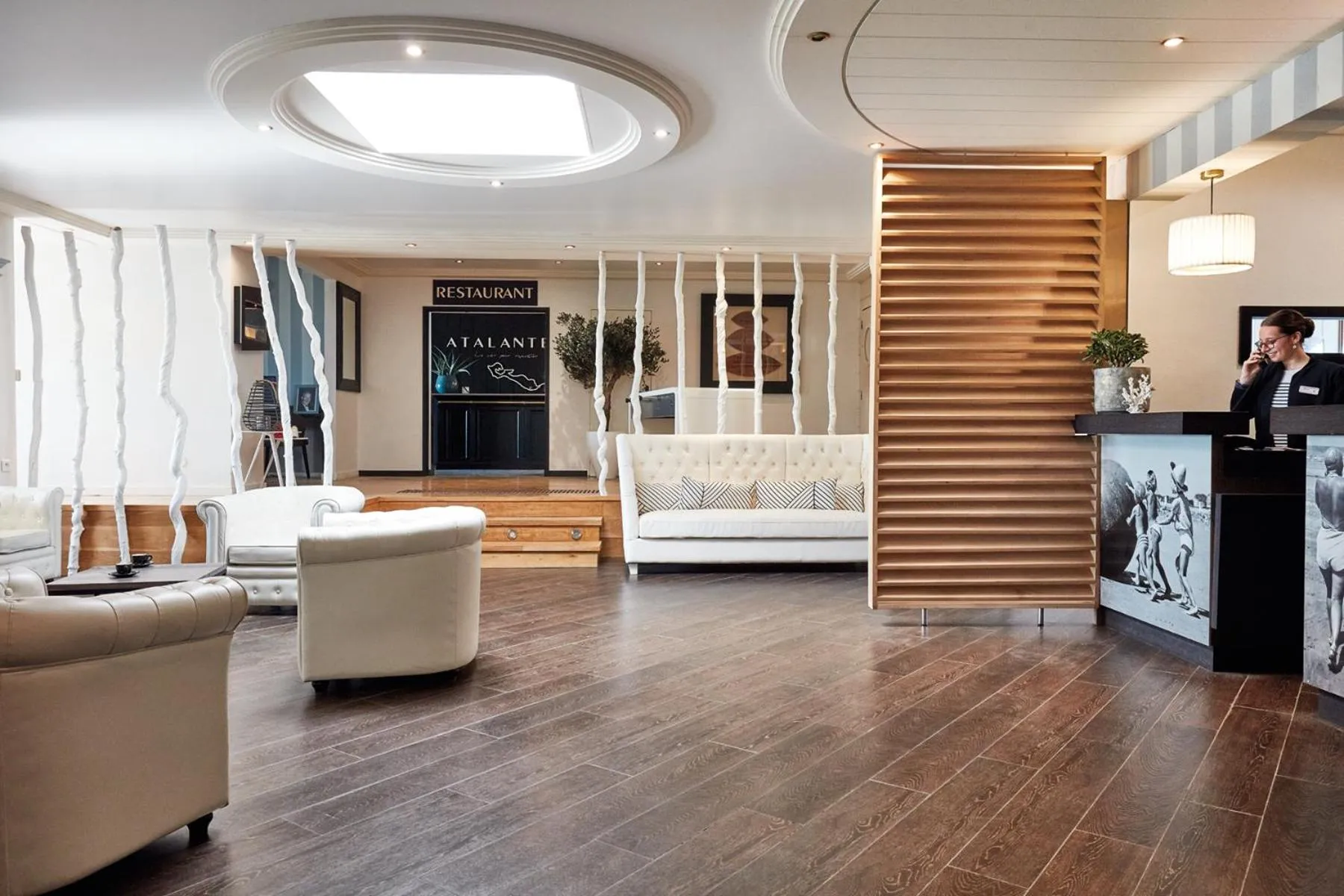 Lobby or reception in Hôtel Atalante - Relais Thalasso & Spa