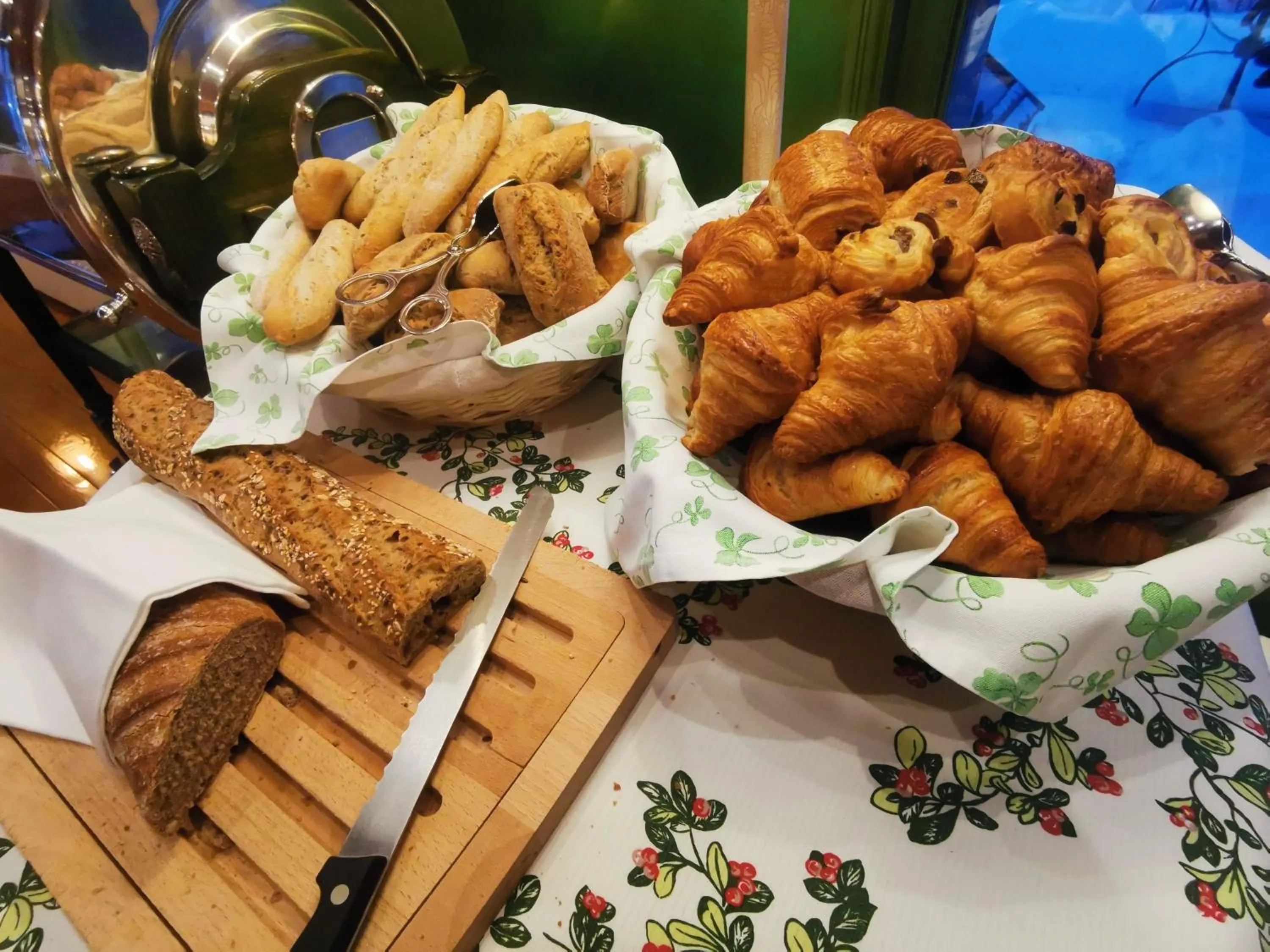 Breakfast in Le Manoir Au Lac