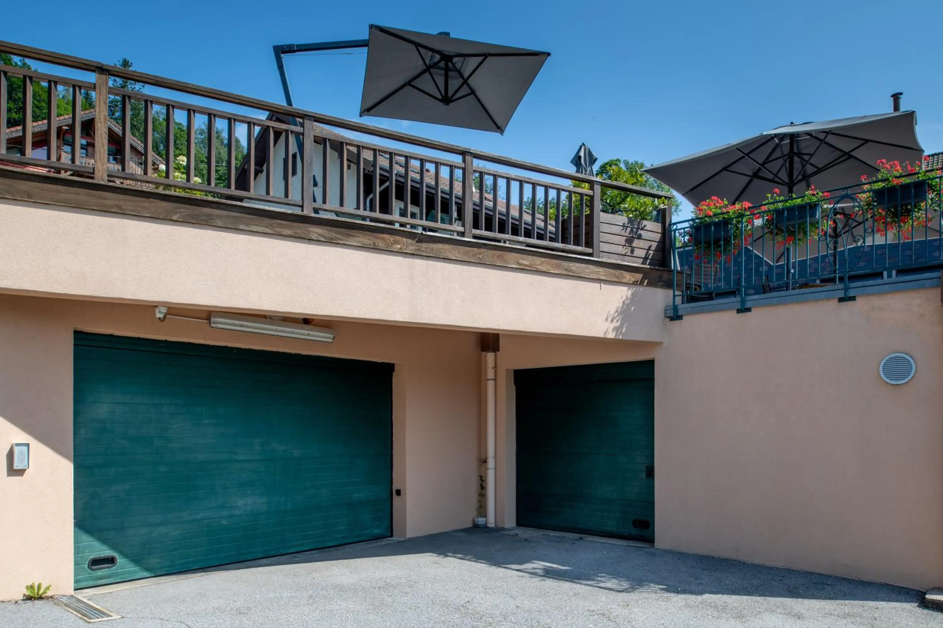 Property building in Le Manoir Au Lac