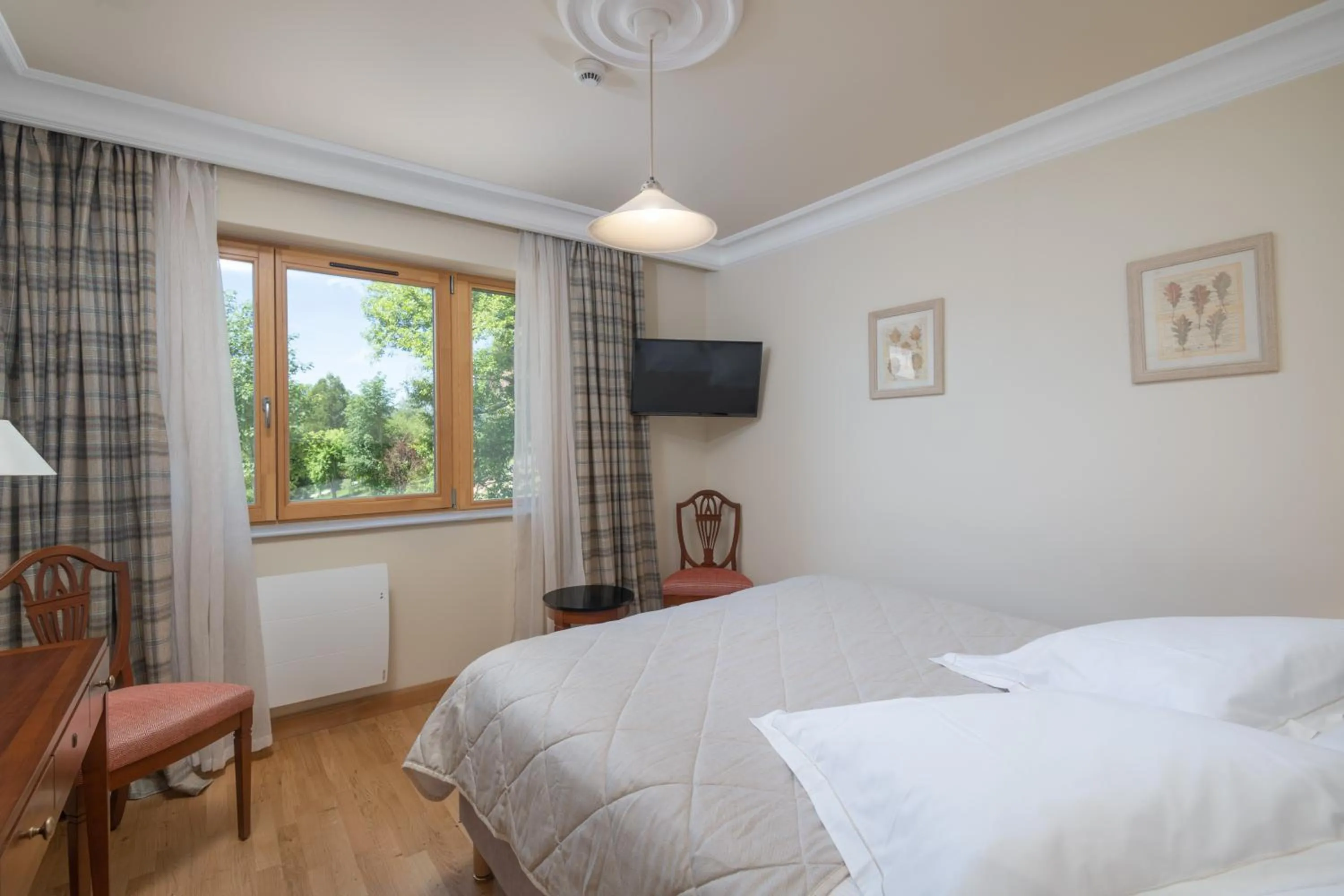 Bed in Le Manoir Au Lac