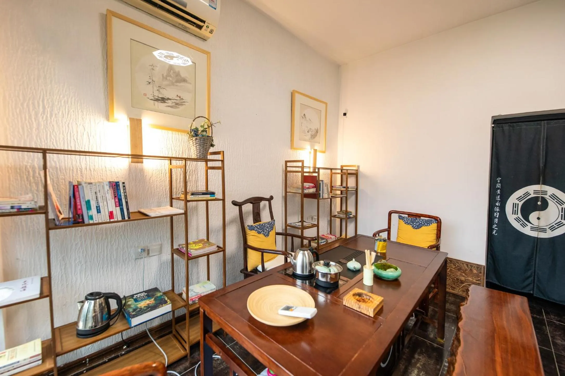 Secret Courtyard Resort Hotel