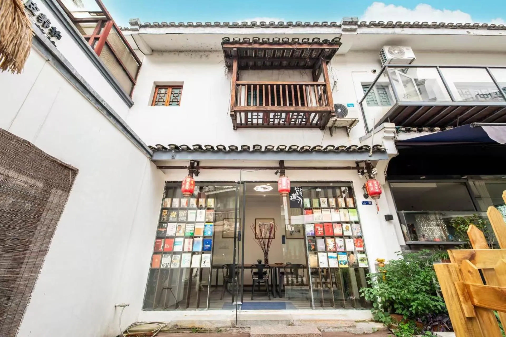 Secret Courtyard Resort Hotel