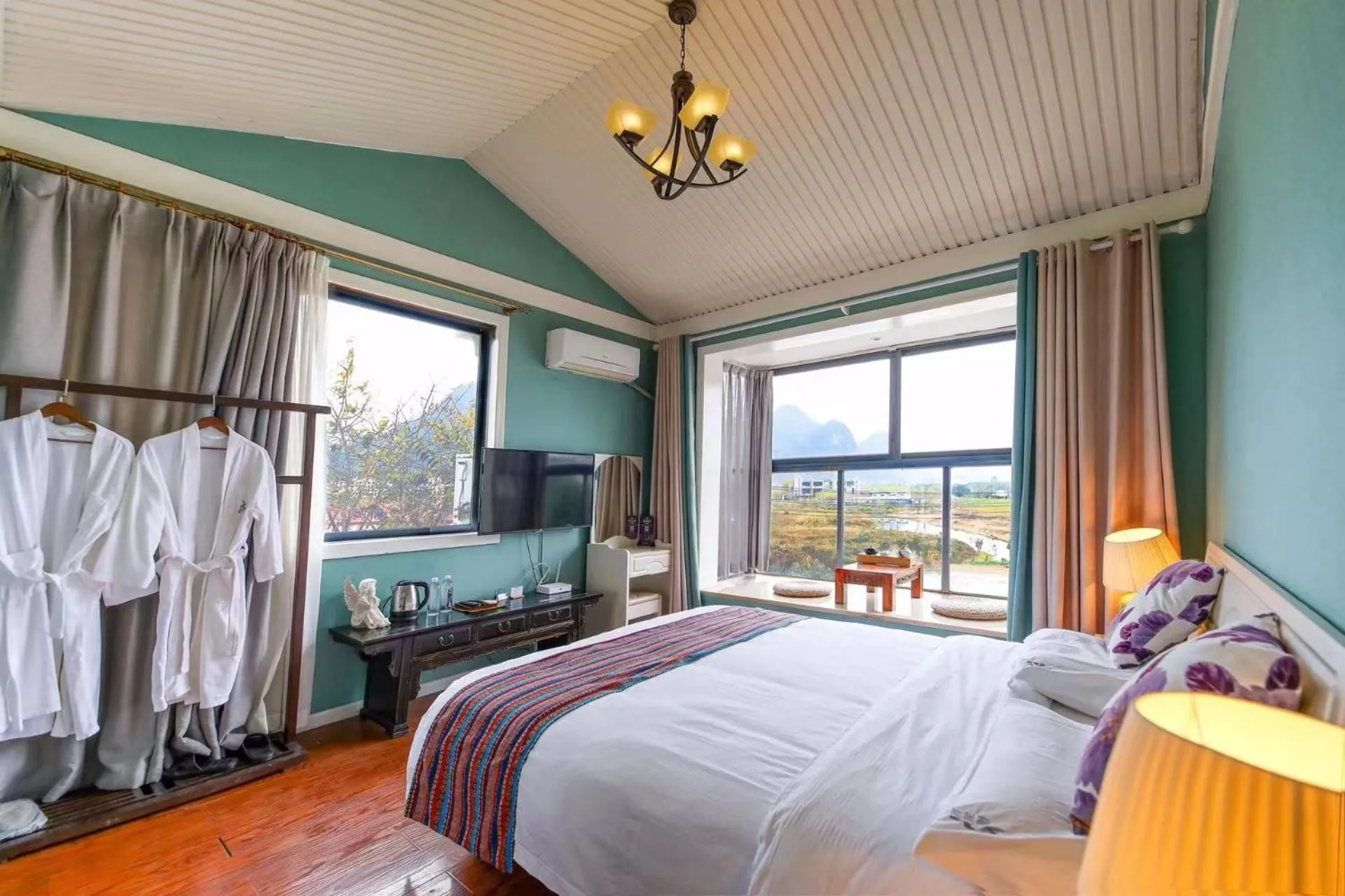 Bed in Secret Courtyard Resort Hotel