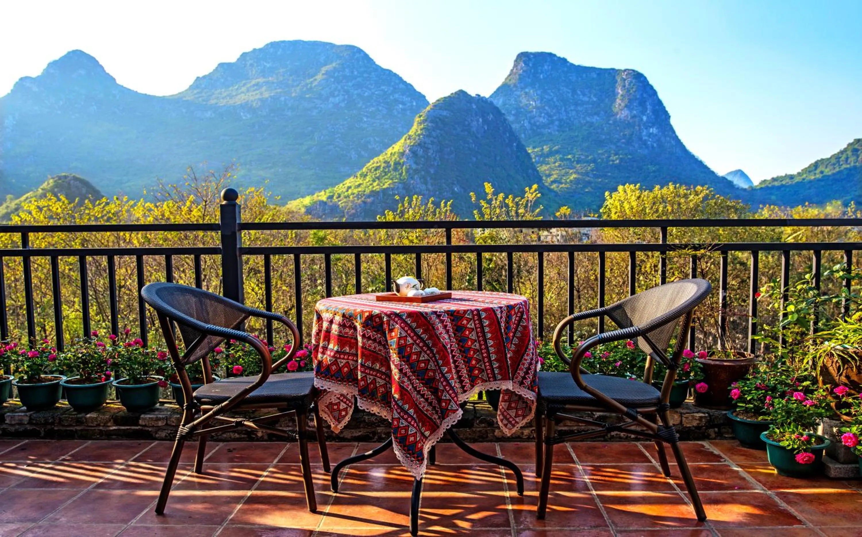 Garden in Secret Courtyard Resort Hotel