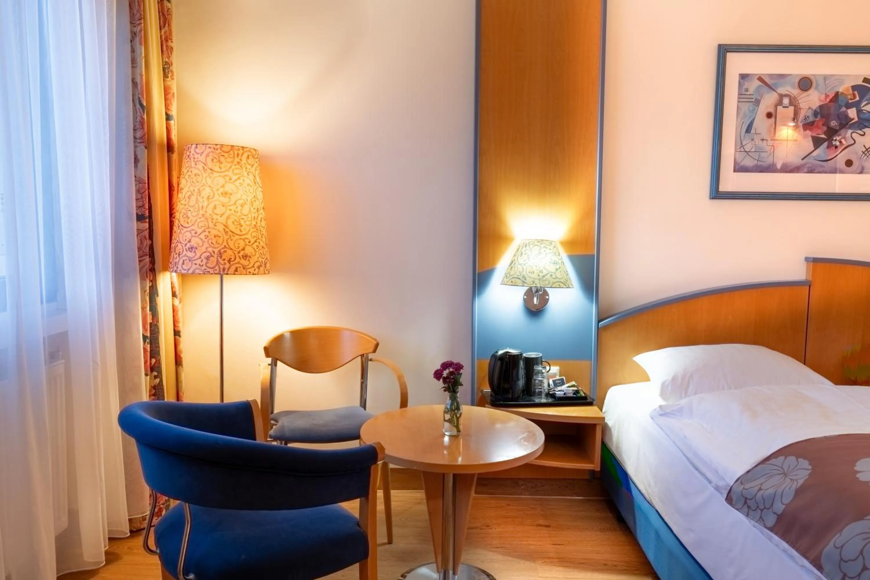 Bedroom, Bed in Hotel Karl