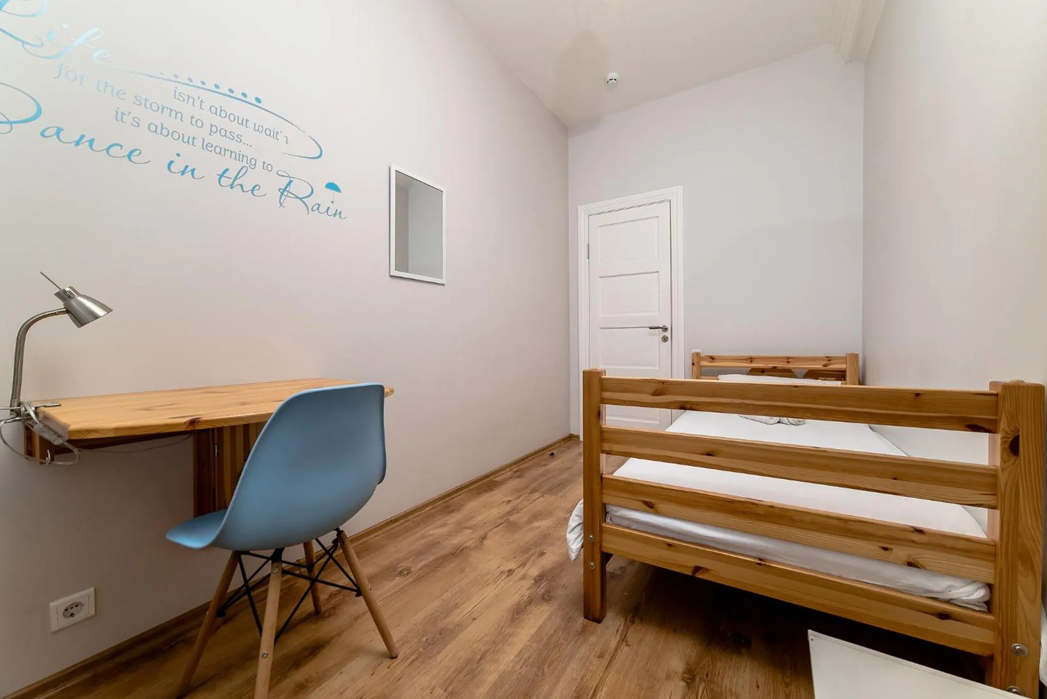 Photo of the whole room, Bed in Orange Cat Rooms