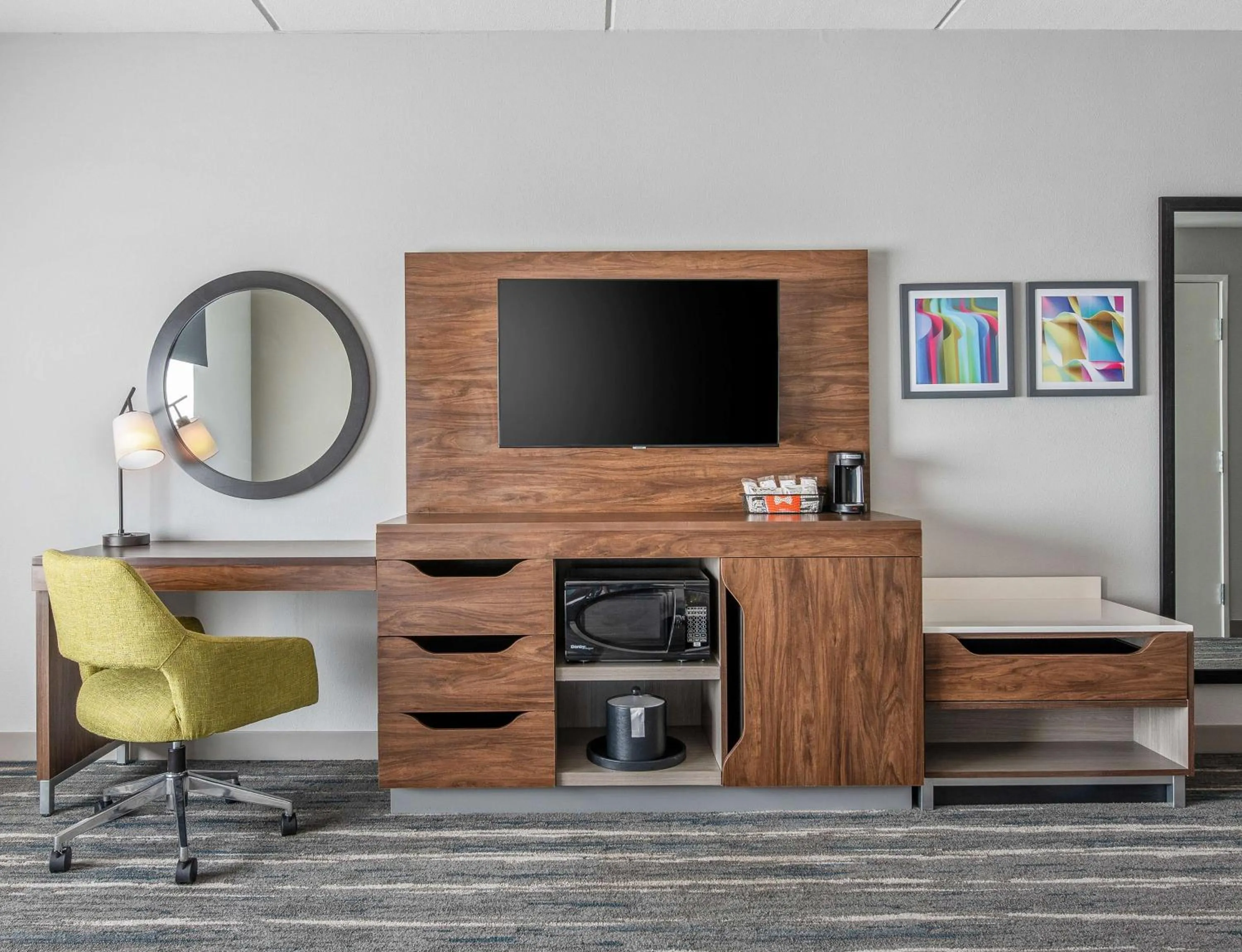 Bedroom in Hampton Inn & Suites Dallas-Allen