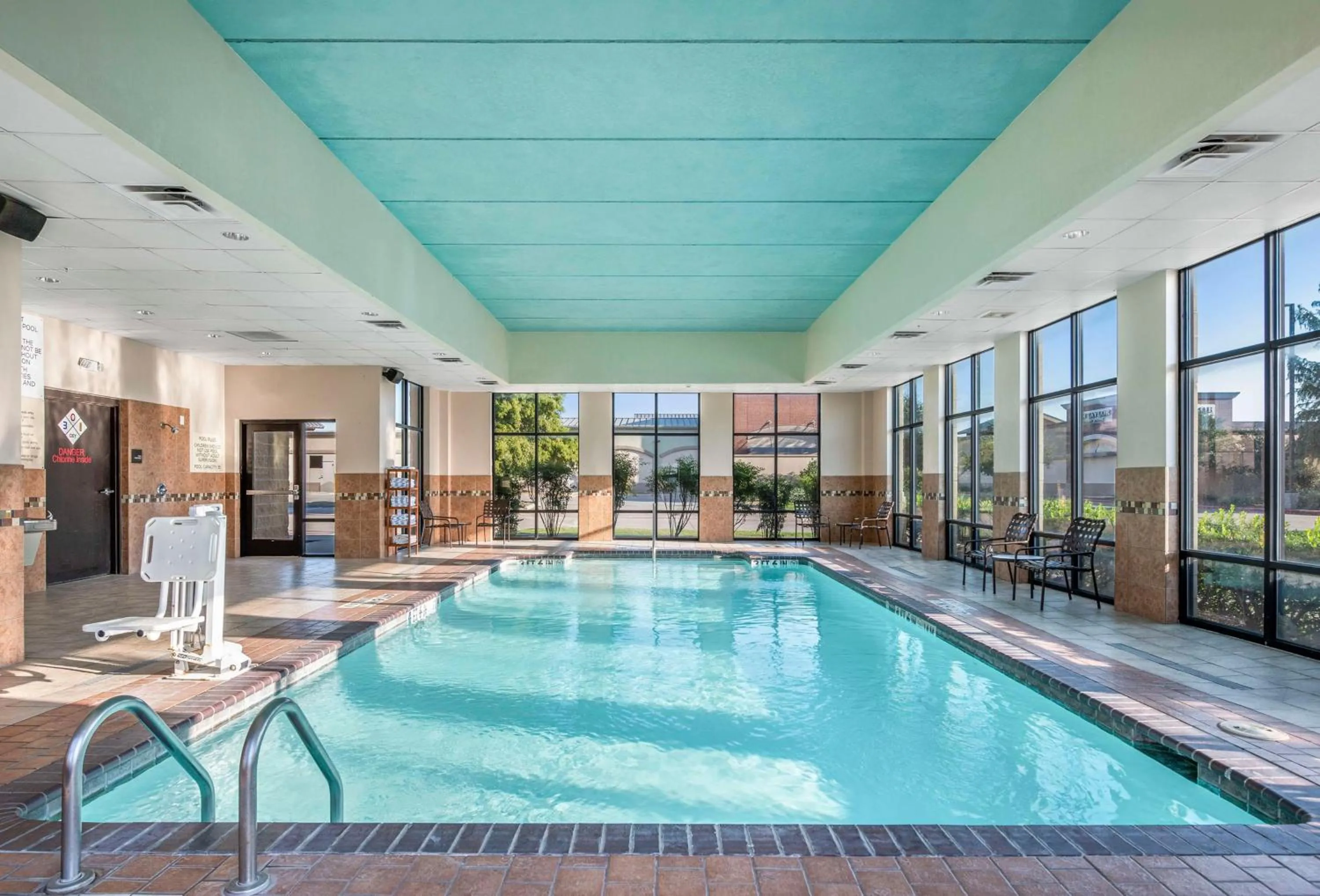 Pool view in Hampton Inn & Suites Dallas-Allen