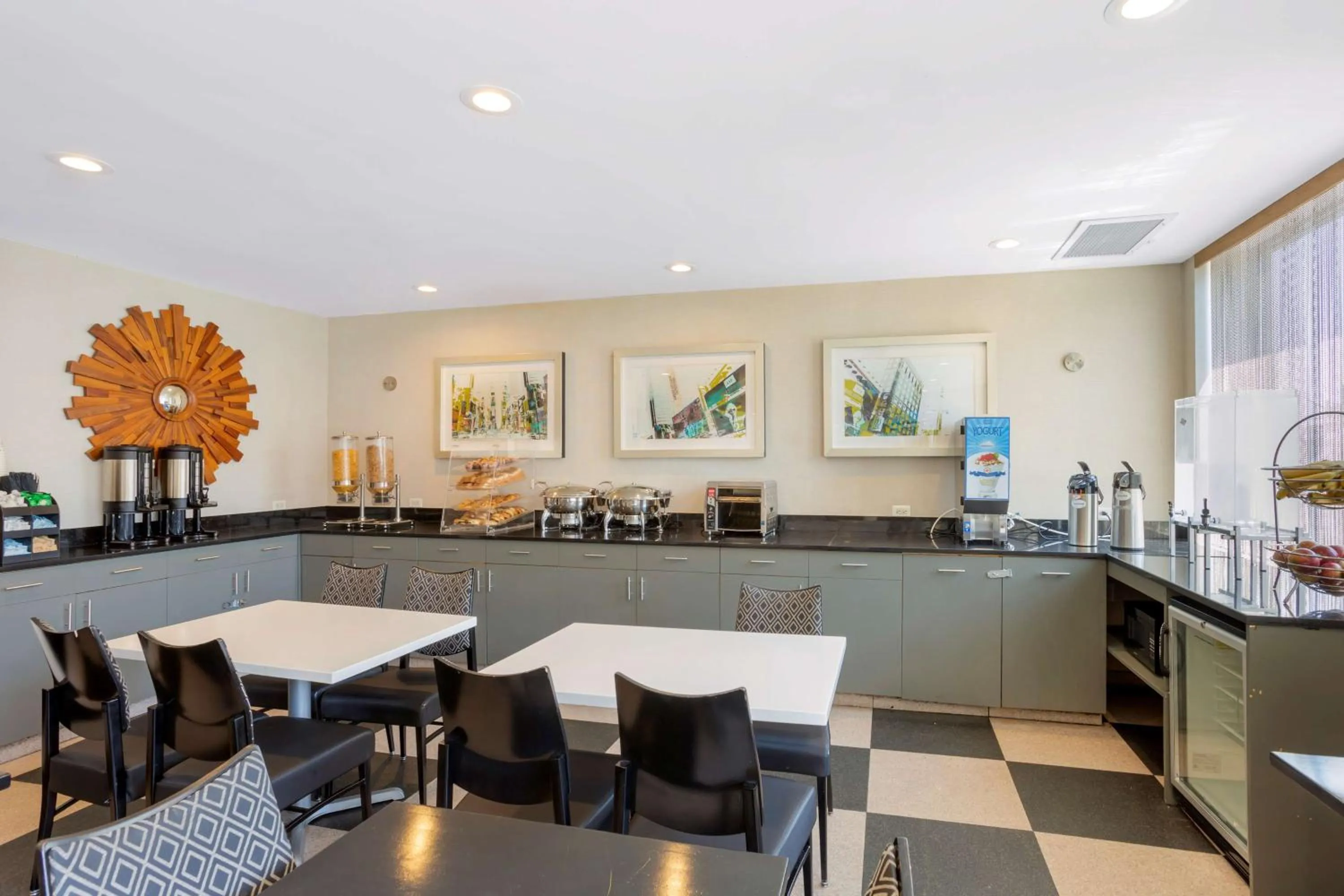 Breakfast in Best Western Plus Plaza Hotel