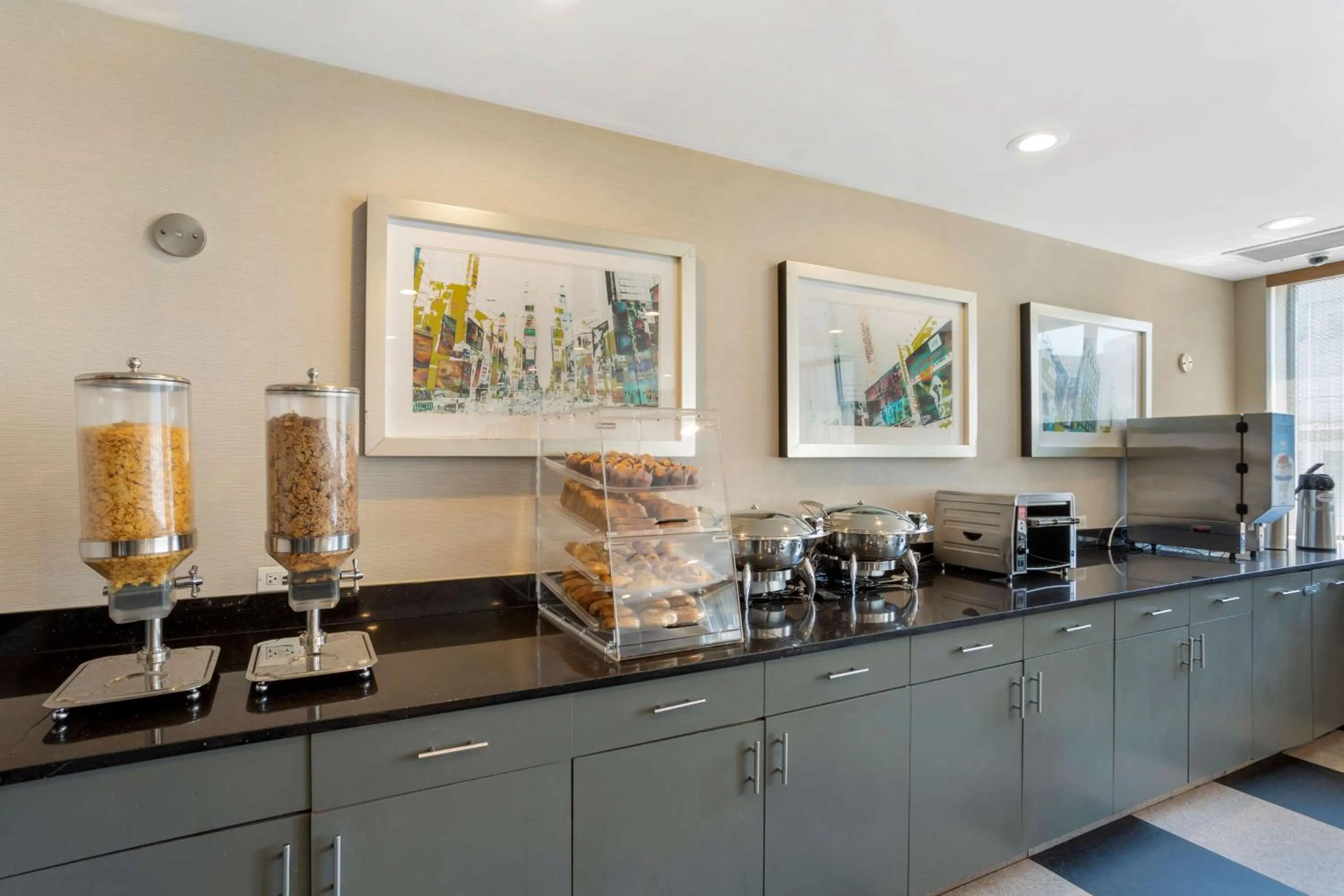 Breakfast in Best Western Plus Plaza Hotel