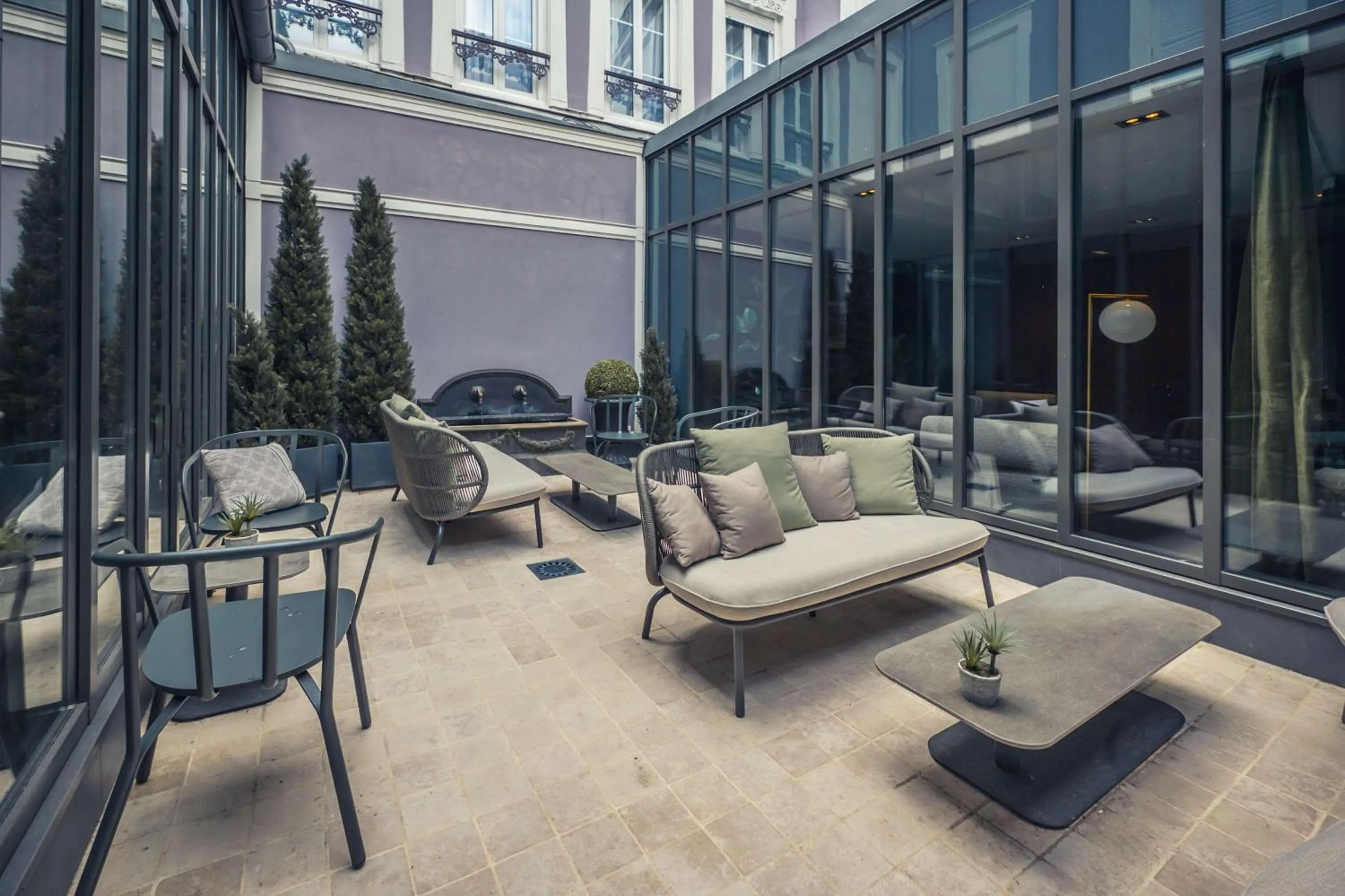 Property building in Best Western Premier de La Poste & Spa