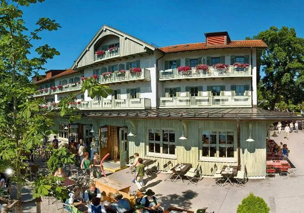 Facade/entrance in Hotel Seehof