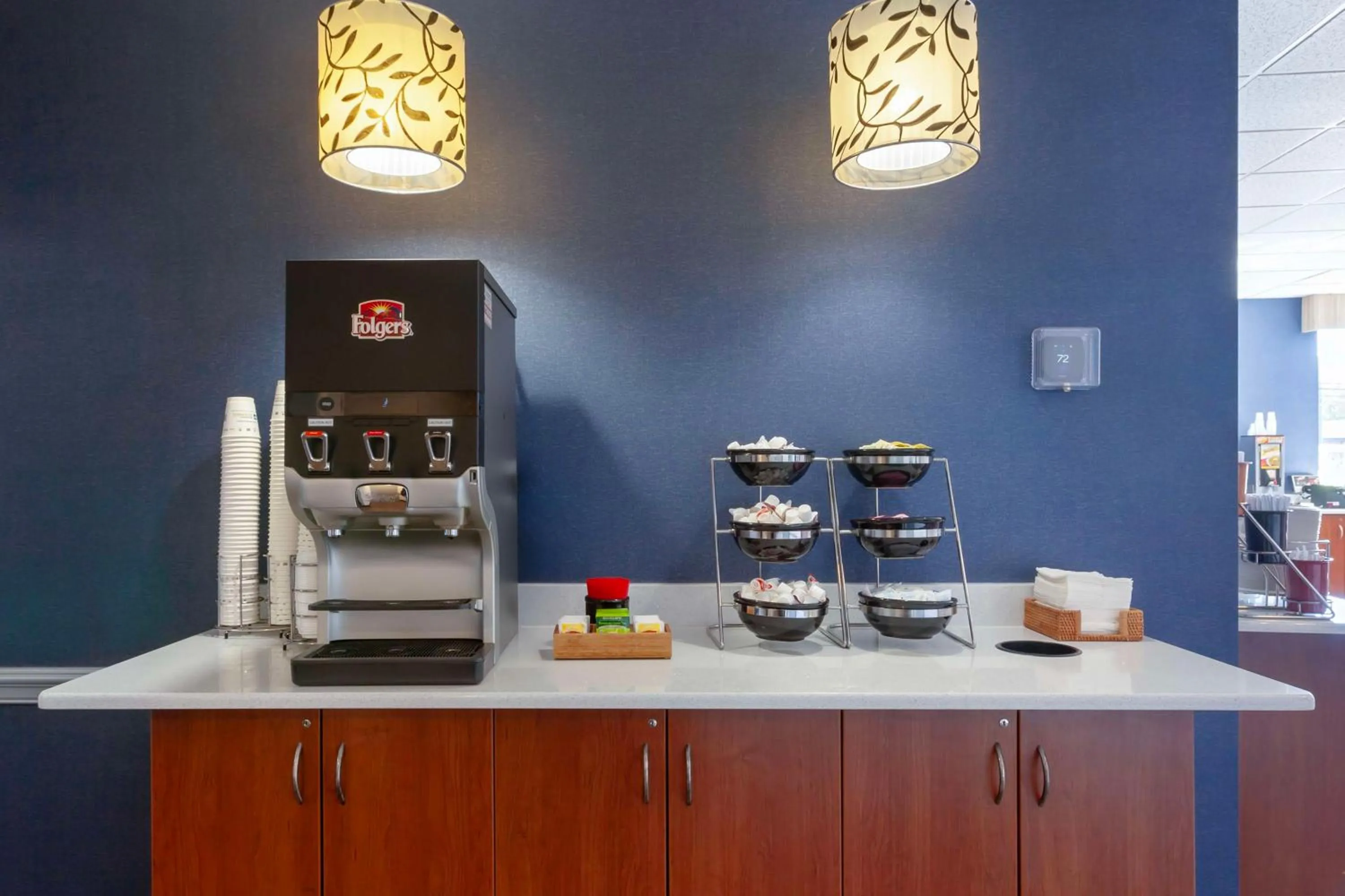 Breakfast in Best Western Summit Inn