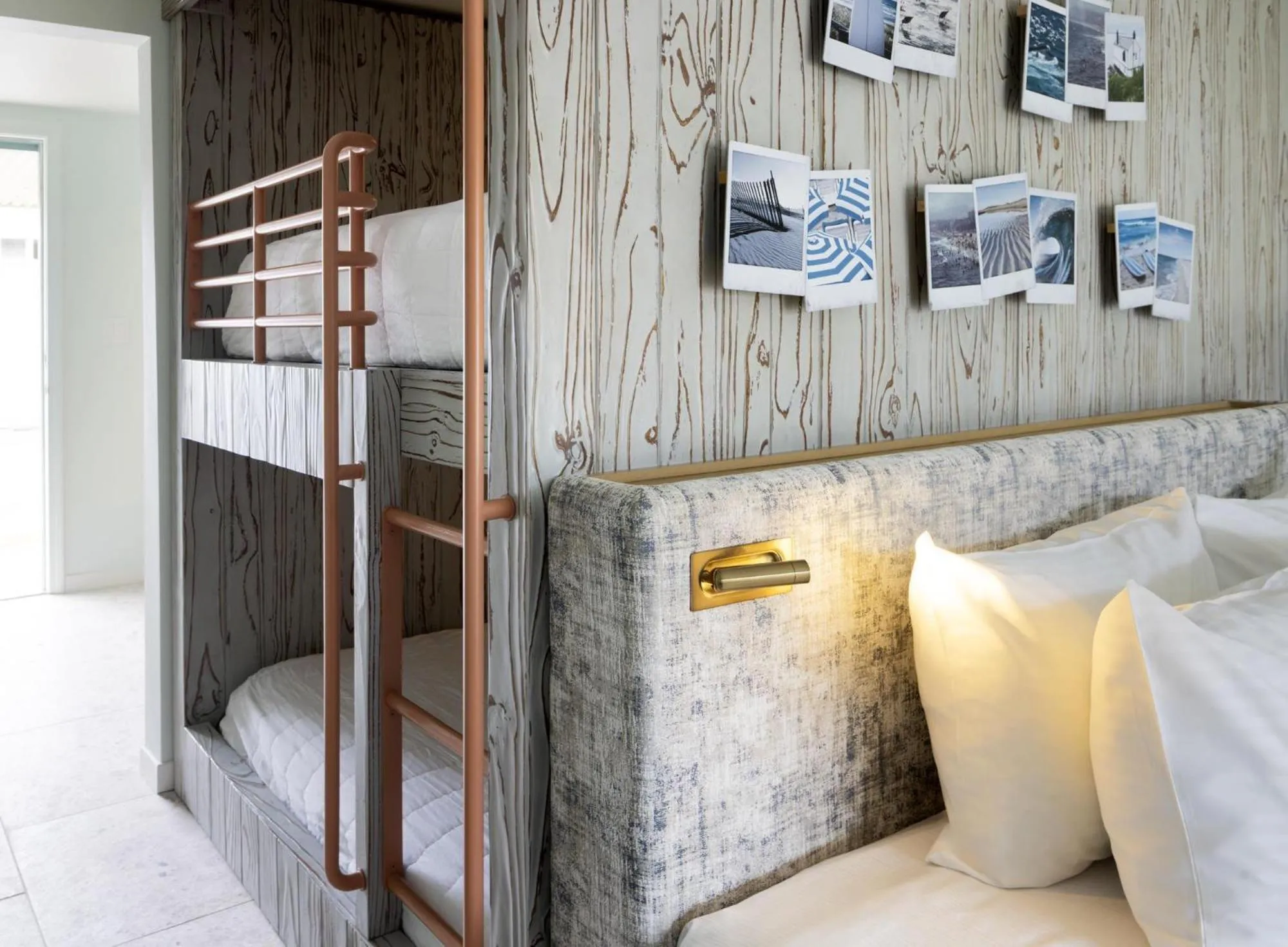 Photo of the whole room, Bed in Riviera Beach Resort