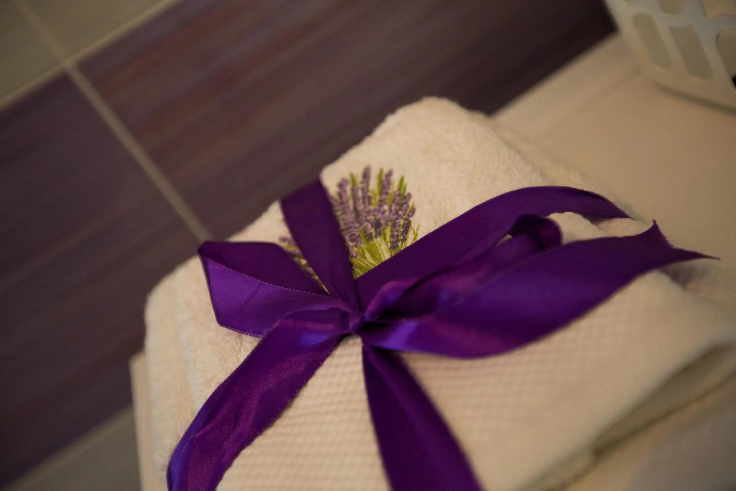Bathroom, Bed in Guest House Gugily