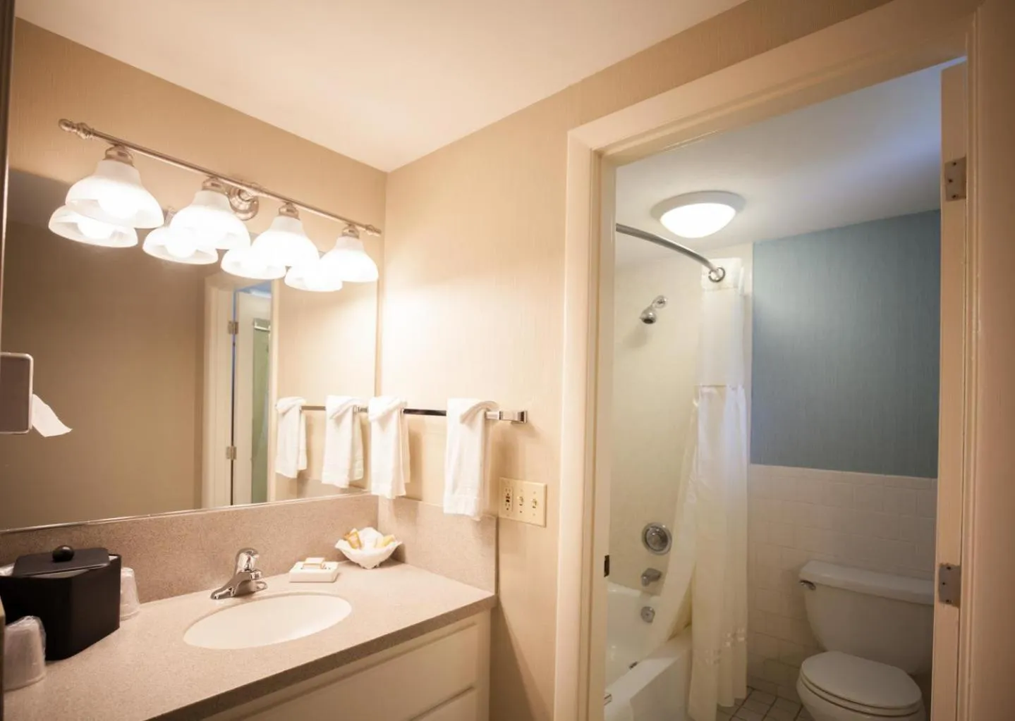 Shower in Blue Rock Resort