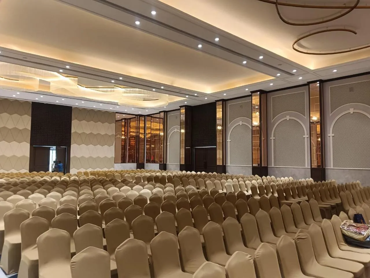 Meeting/conference room in Enrise by Sayaji Bhopal
