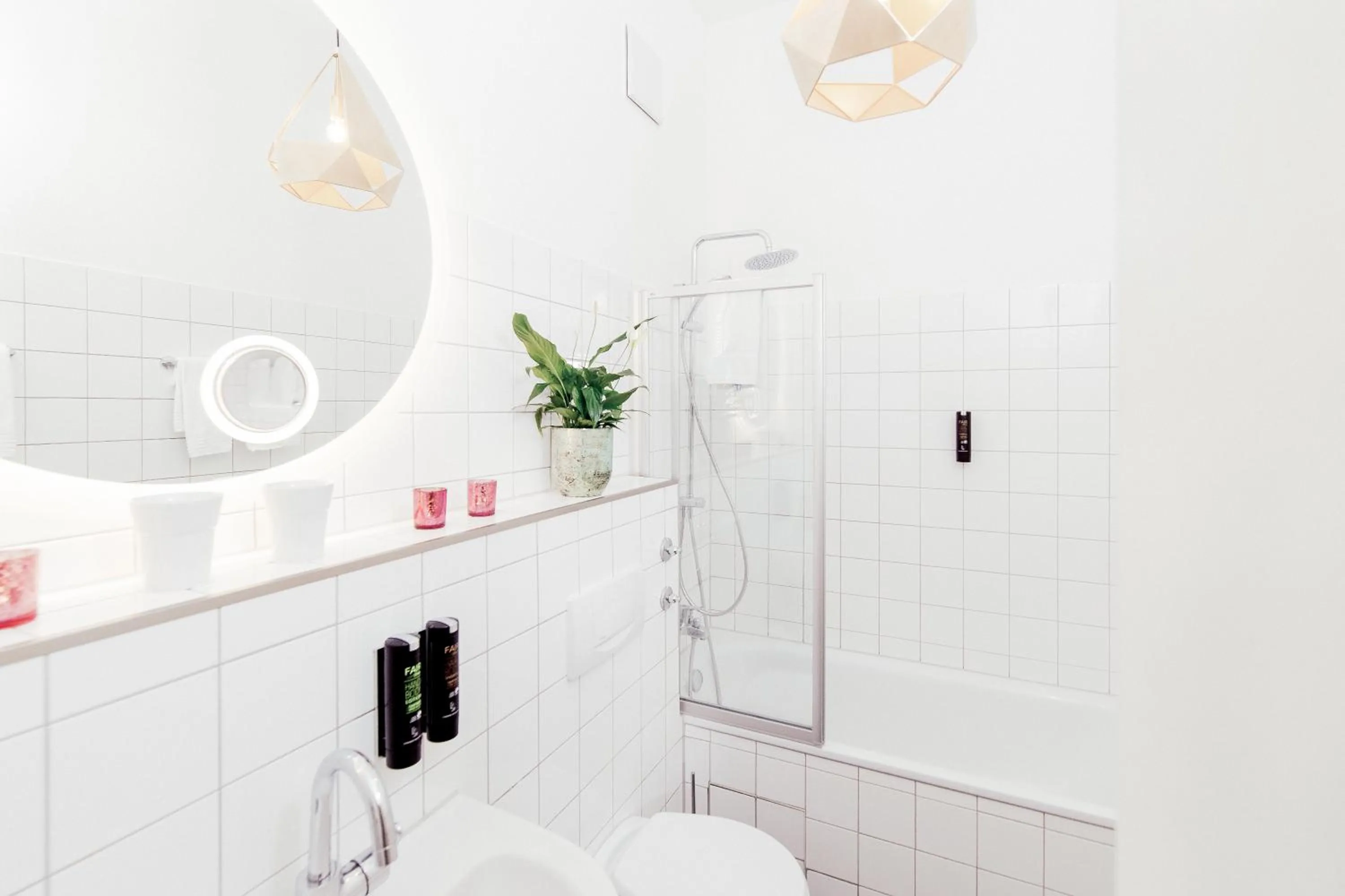 Bathroom in Denner Hotel