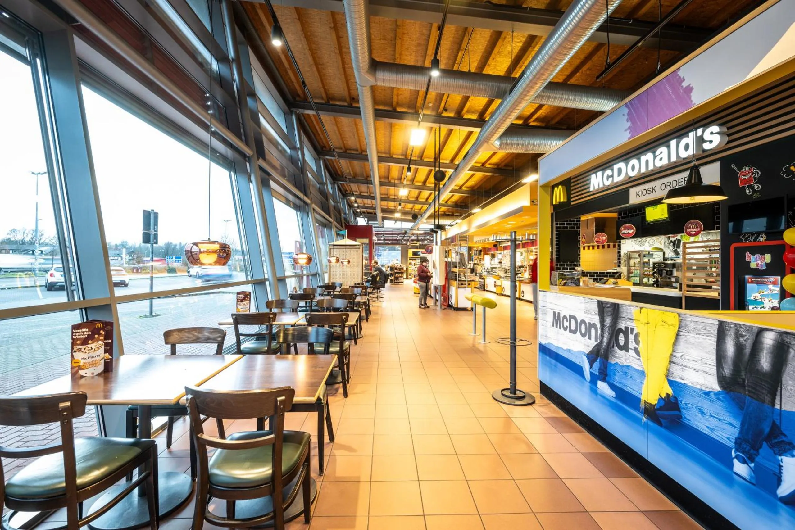 Restaurant/places to eat in Hotel Rhynern Nord