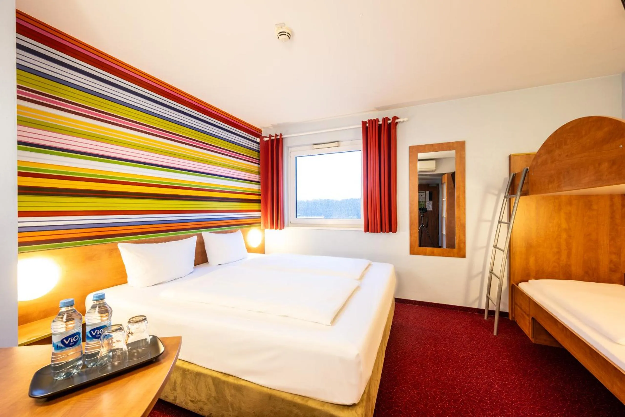 Photo of the whole room, Bed in Hotel Rhynern Nord