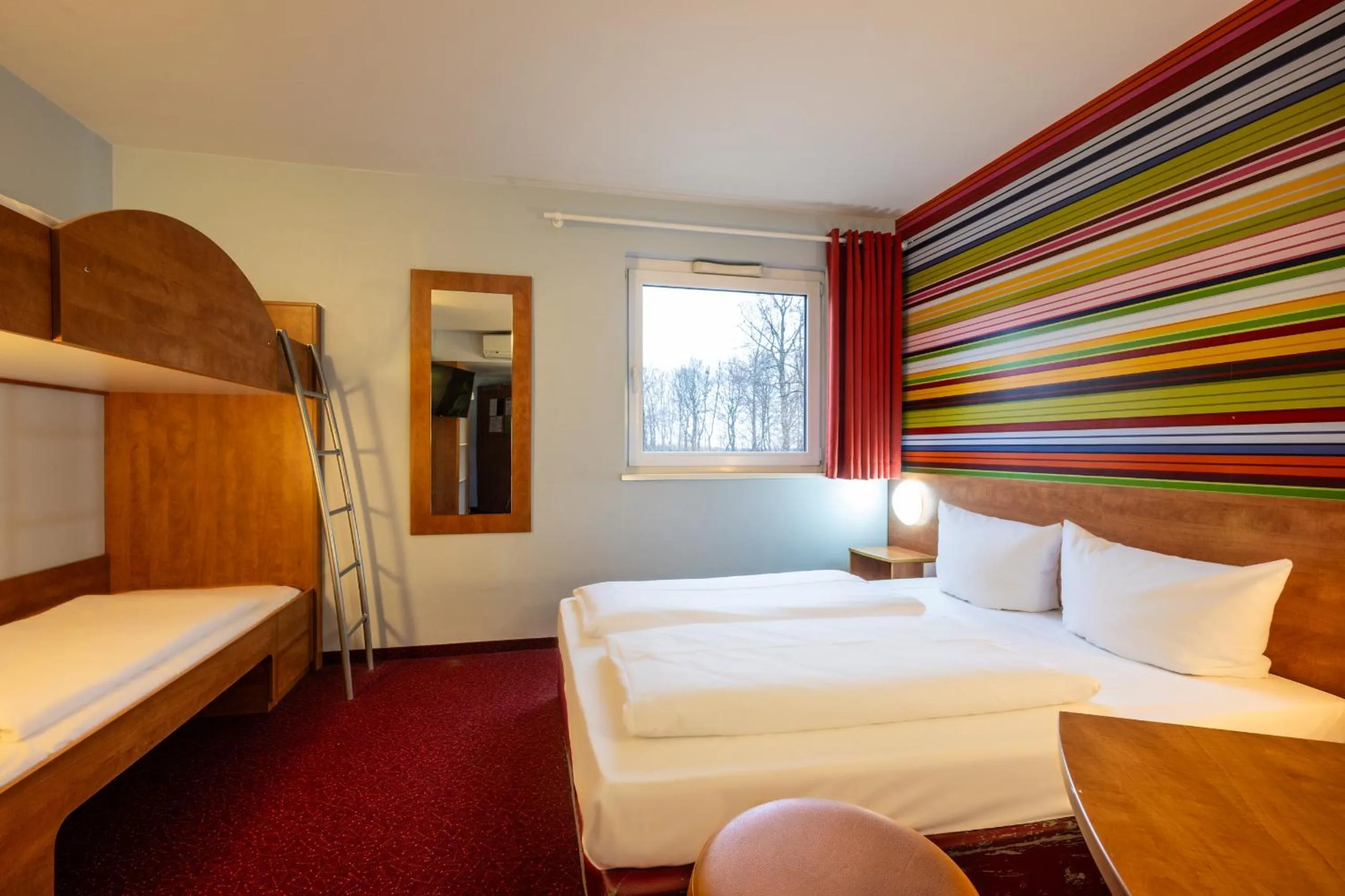 Photo of the whole room, Bed in Hotel Rhynern Nord