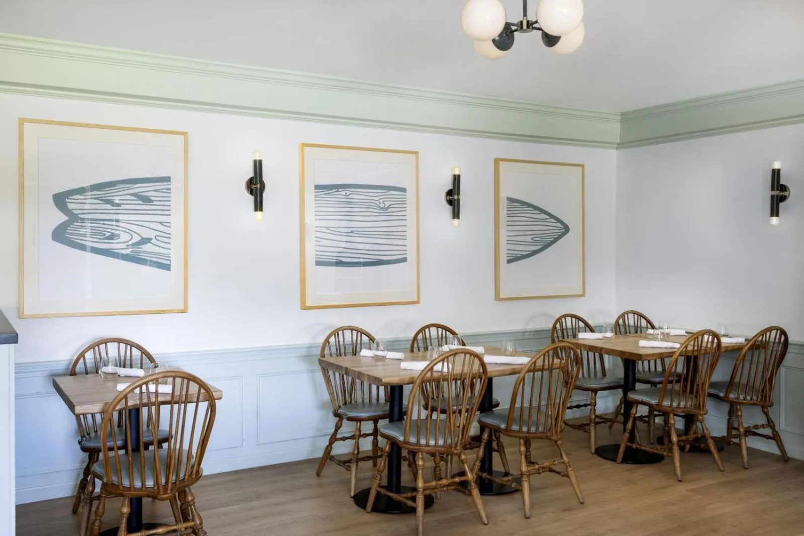 Restaurant/places to eat in Red Jacket Beach Resort