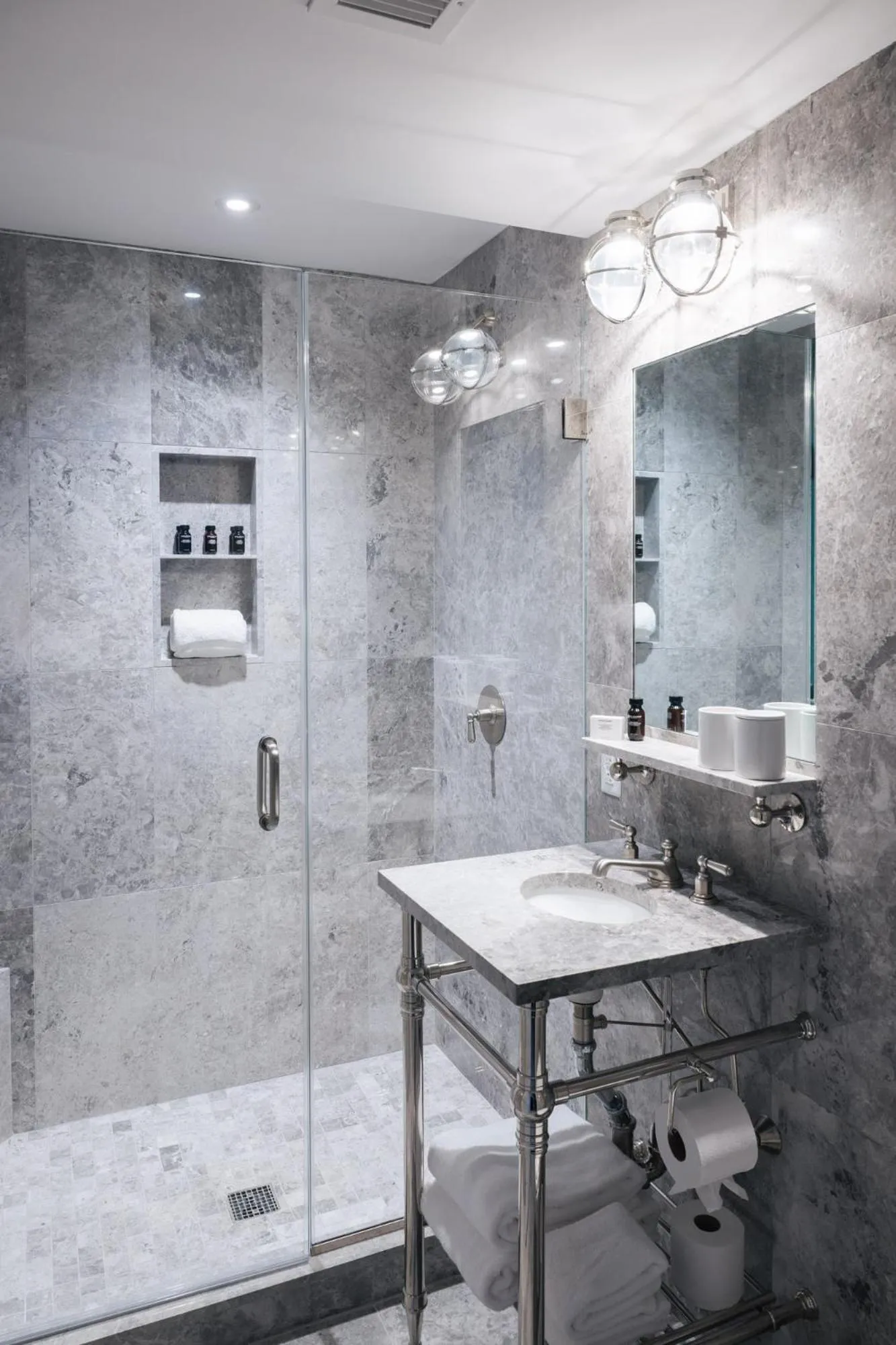 Bathroom in Beacon Hill Hotel