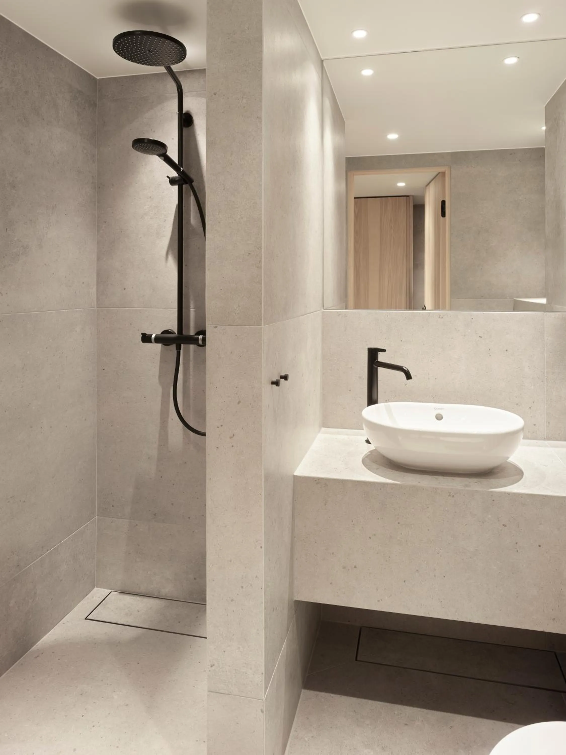 Shower in Gothia Towers & Upper House