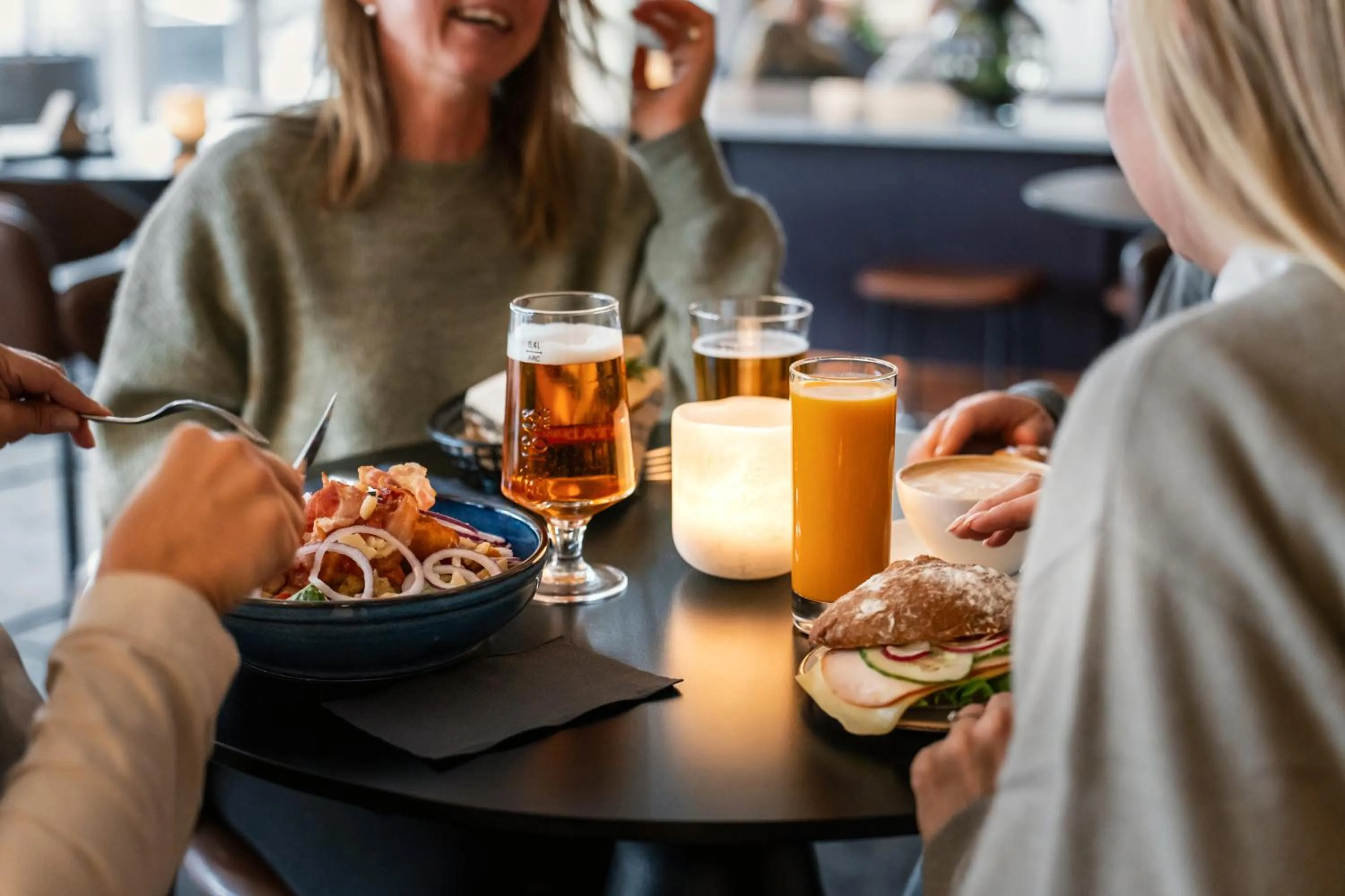 Restaurant/places to eat in Gothia Towers & Upper House