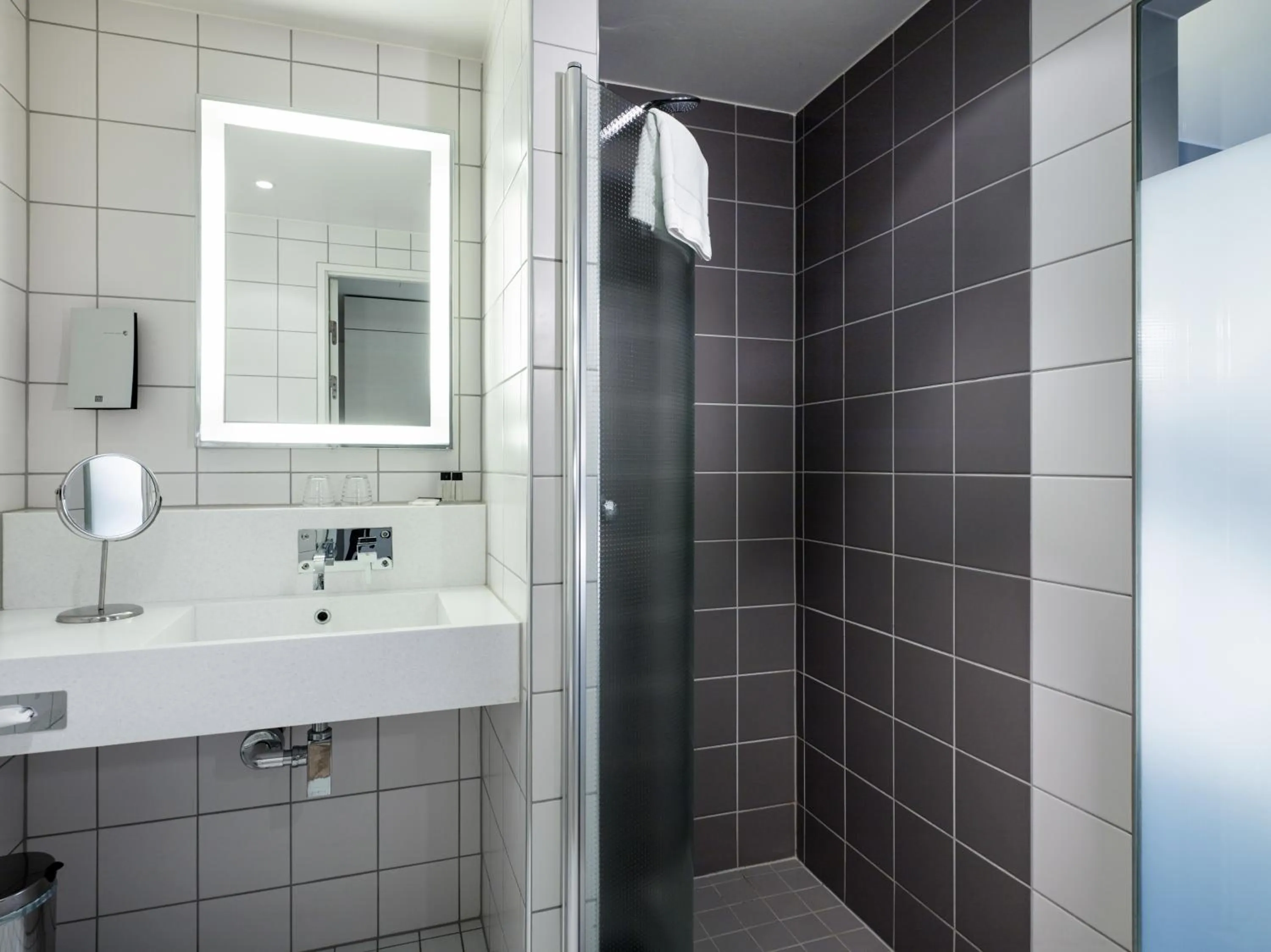 Shower in Gothia Towers & Upper House