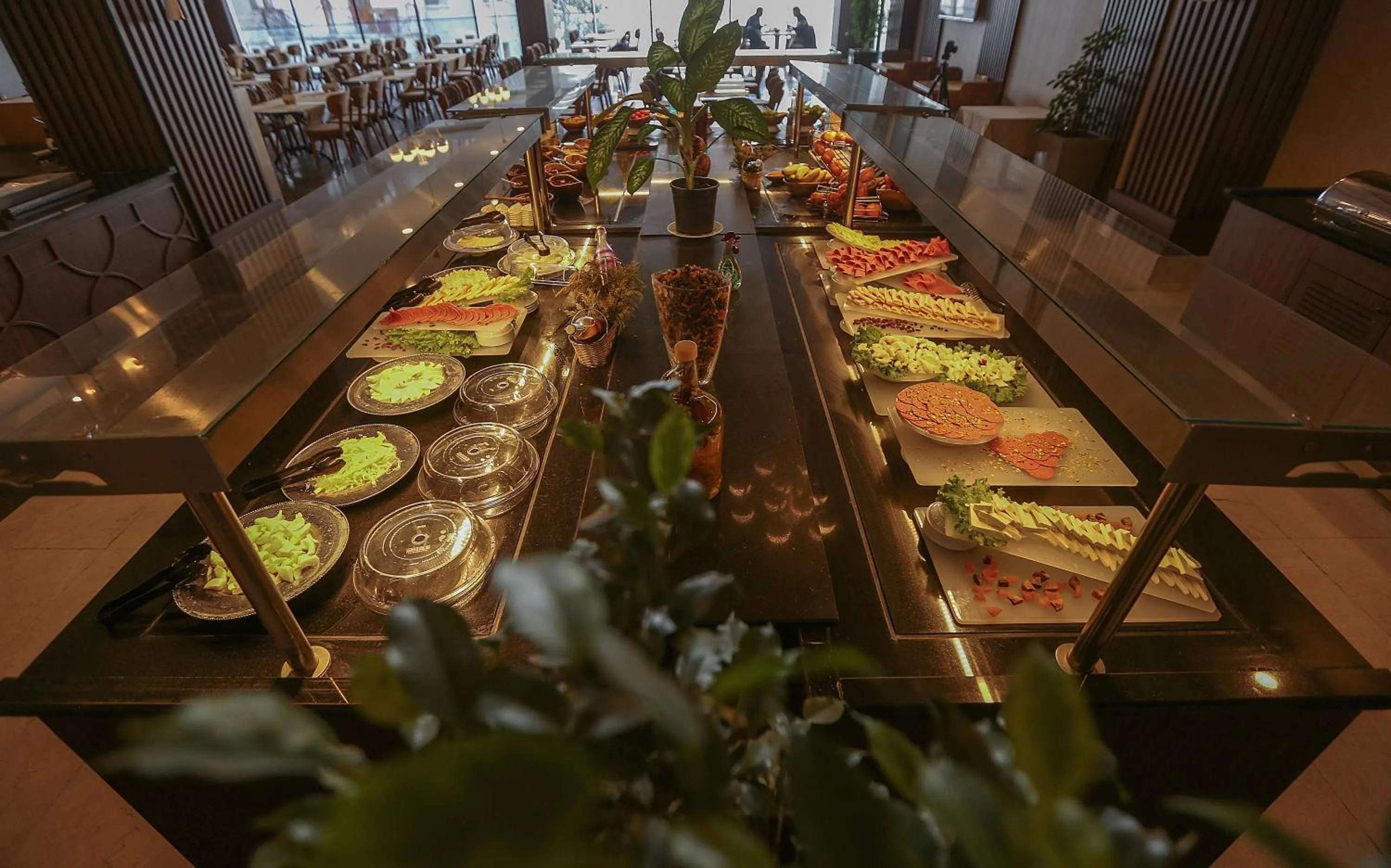 Food and drinks in Ramada Resort by Wyndham Unye