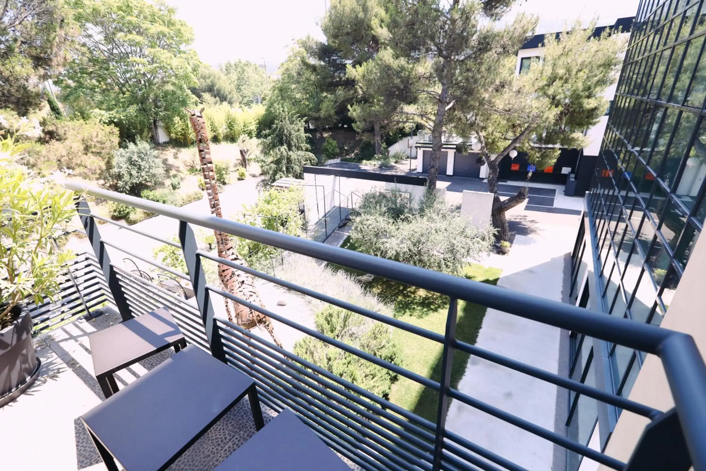 Double Room with Terrace and Balcony in Appart' Hotel La Girafe Marseille Est - Porte d'Aubagne Double Room with Terrace and Balcony in Appart' Hotel La Girafe Marseille Est - Porte d'Aubagne