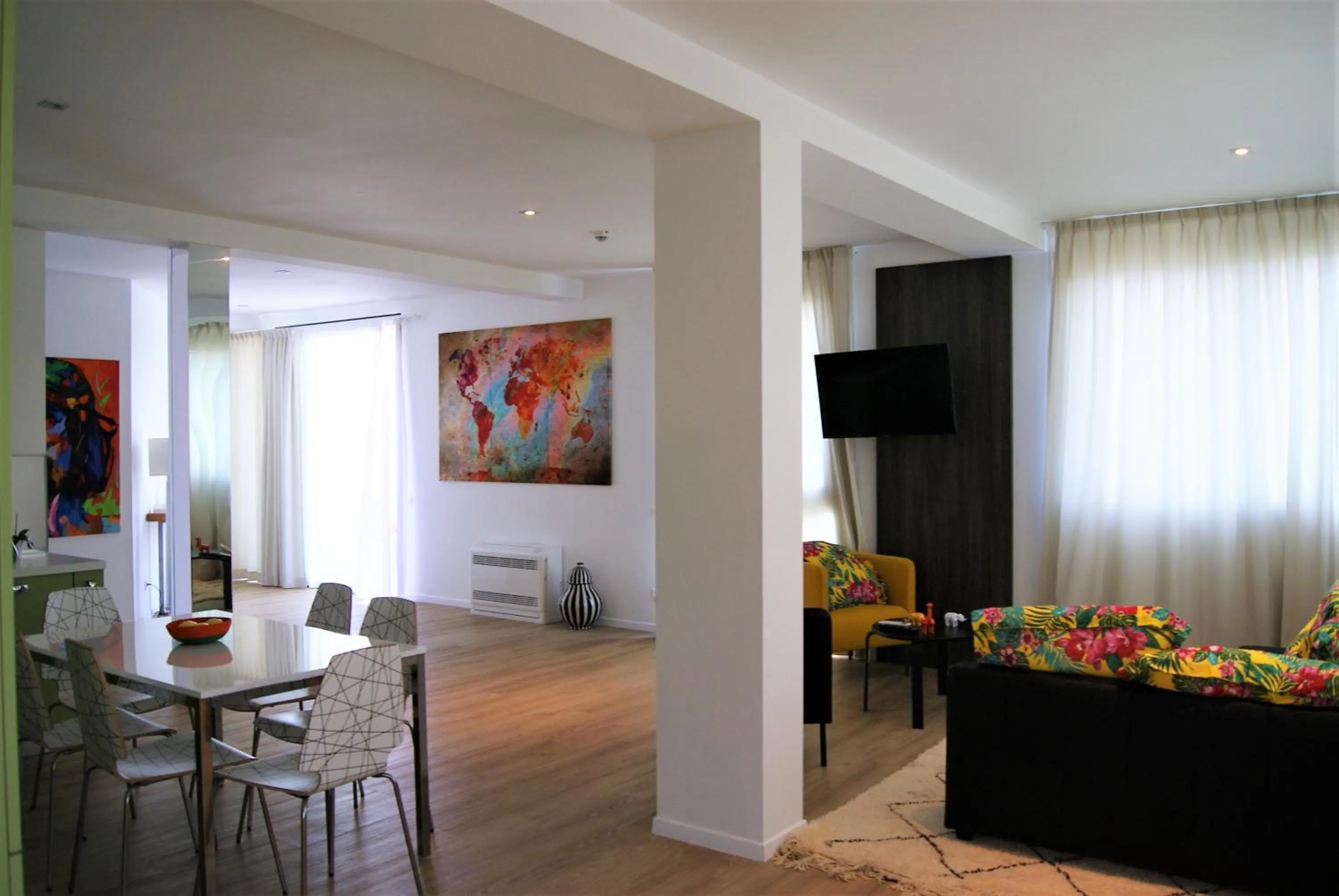Property building in Appart' Hotel La Girafe Marseille Est - Porte d'Aubagne