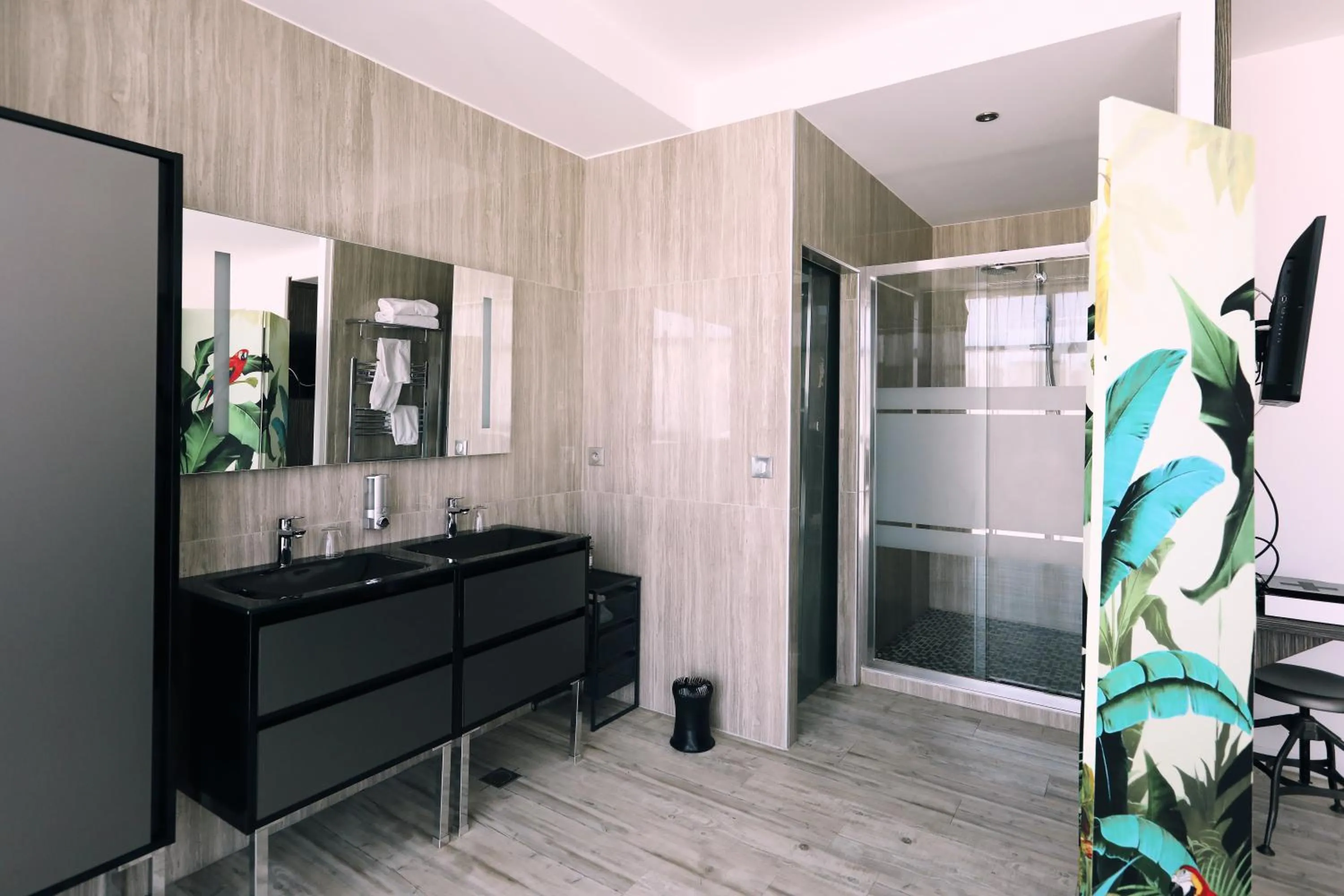 Bathroom in Appart' Hotel La Girafe Marseille Est - Porte d'Aubagne