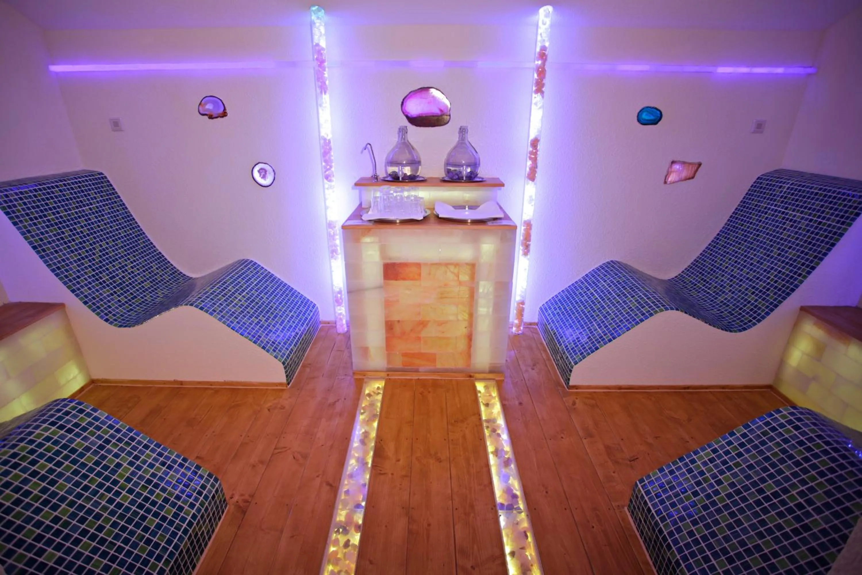 Spa and wellness centre/facilities in Parkhotel Flora am Schluchsee