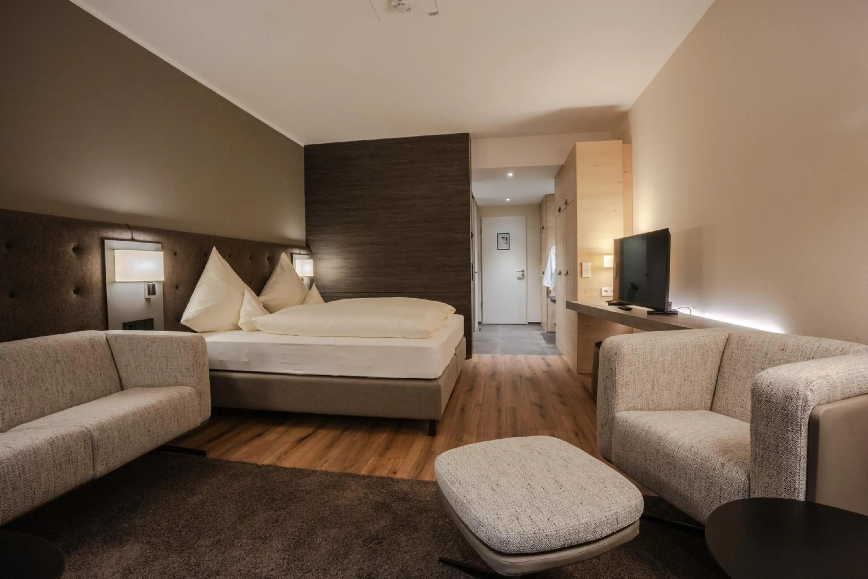 Photo of the whole room, Bed in Parkhotel Flora am Schluchsee